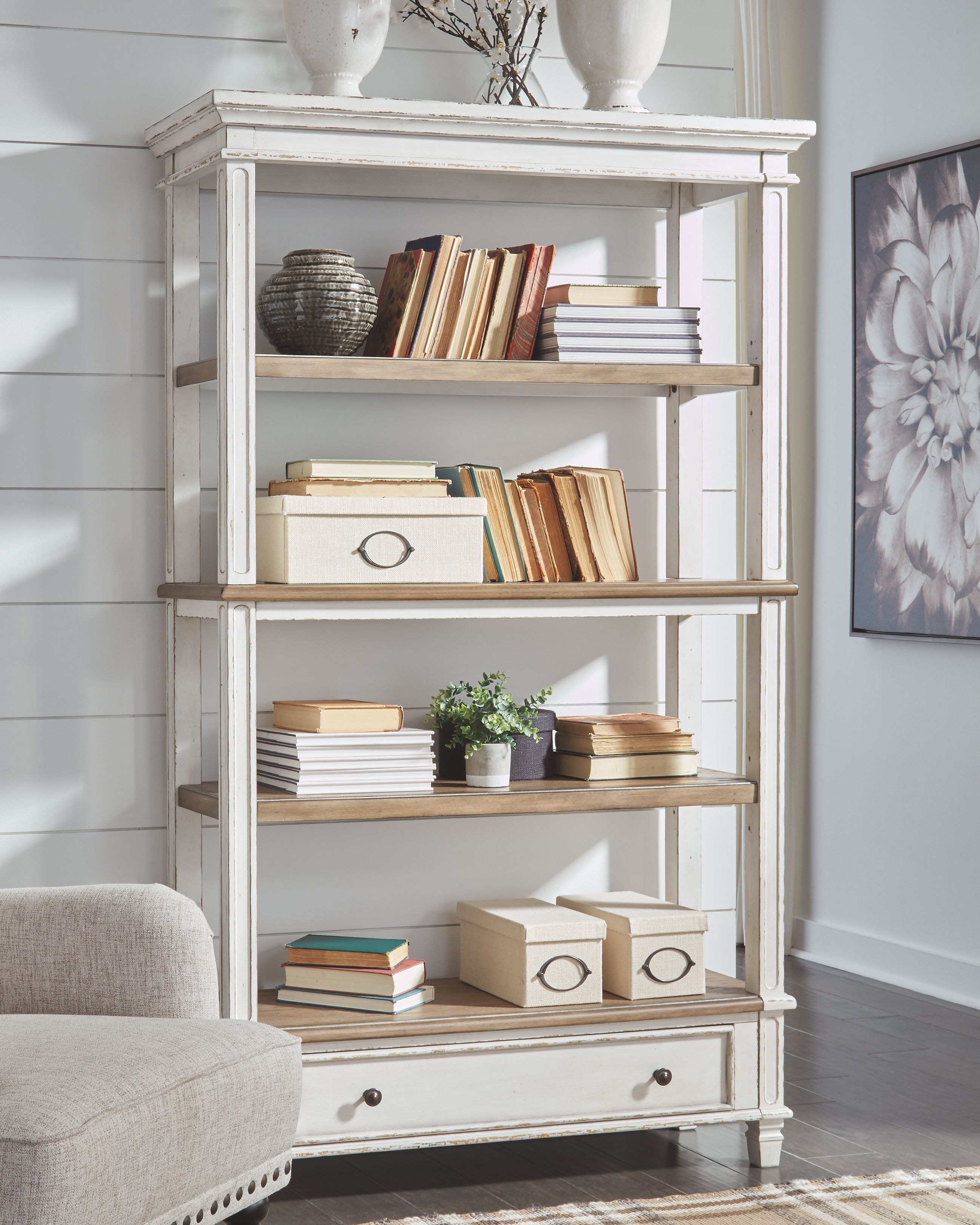 Signature Design by Ashley Home Office Realyn 75