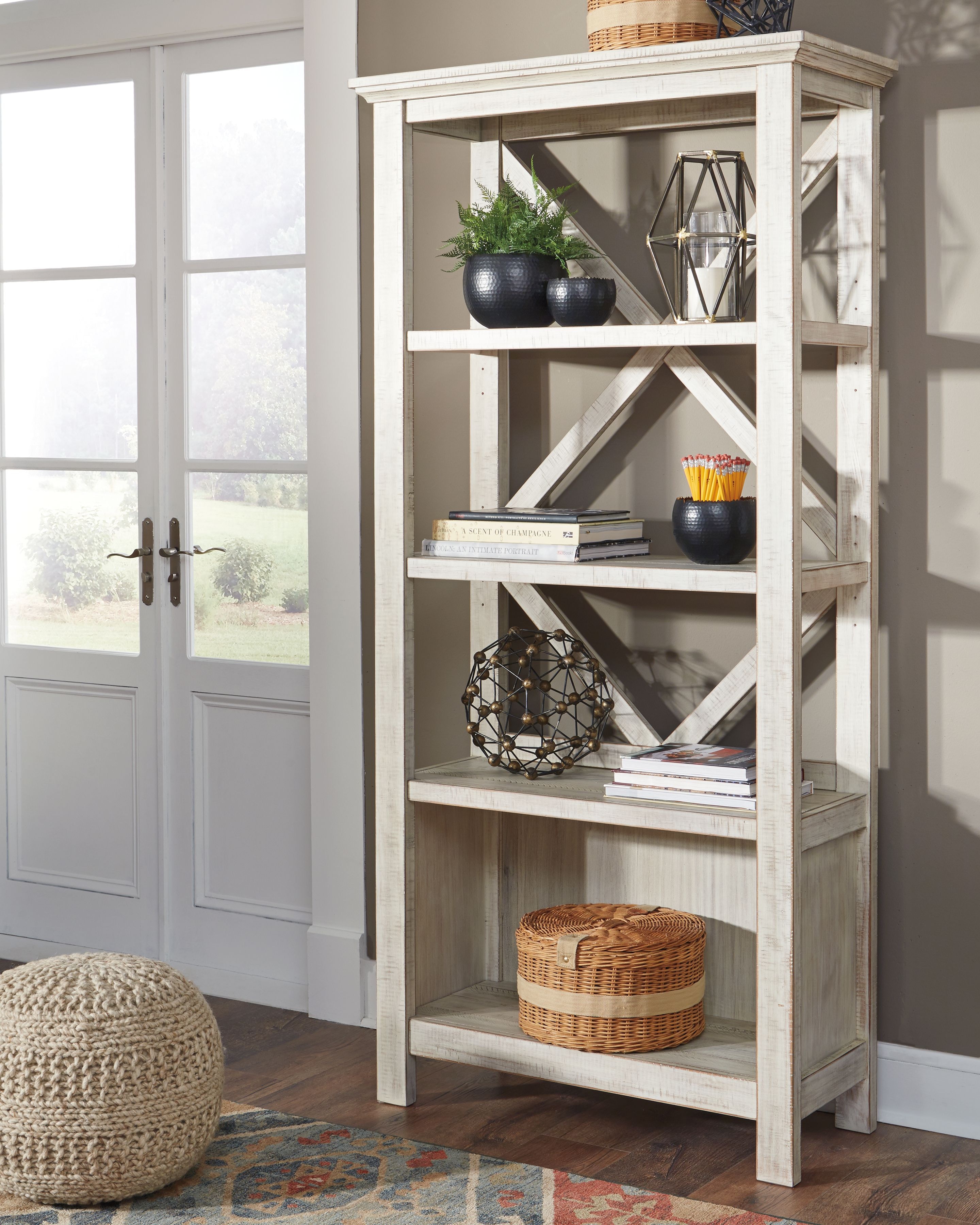 Signature Design by Ashley Home Office Carynhurst 75