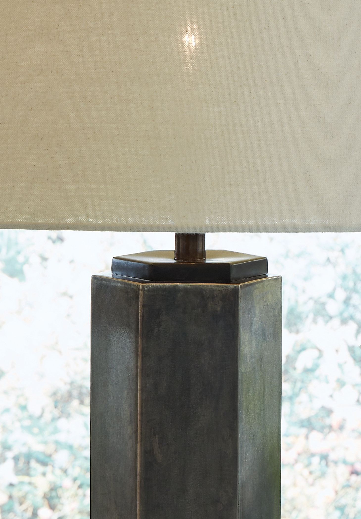 Signature Design by Ashley Table and Floor Lamps Dirkton Table