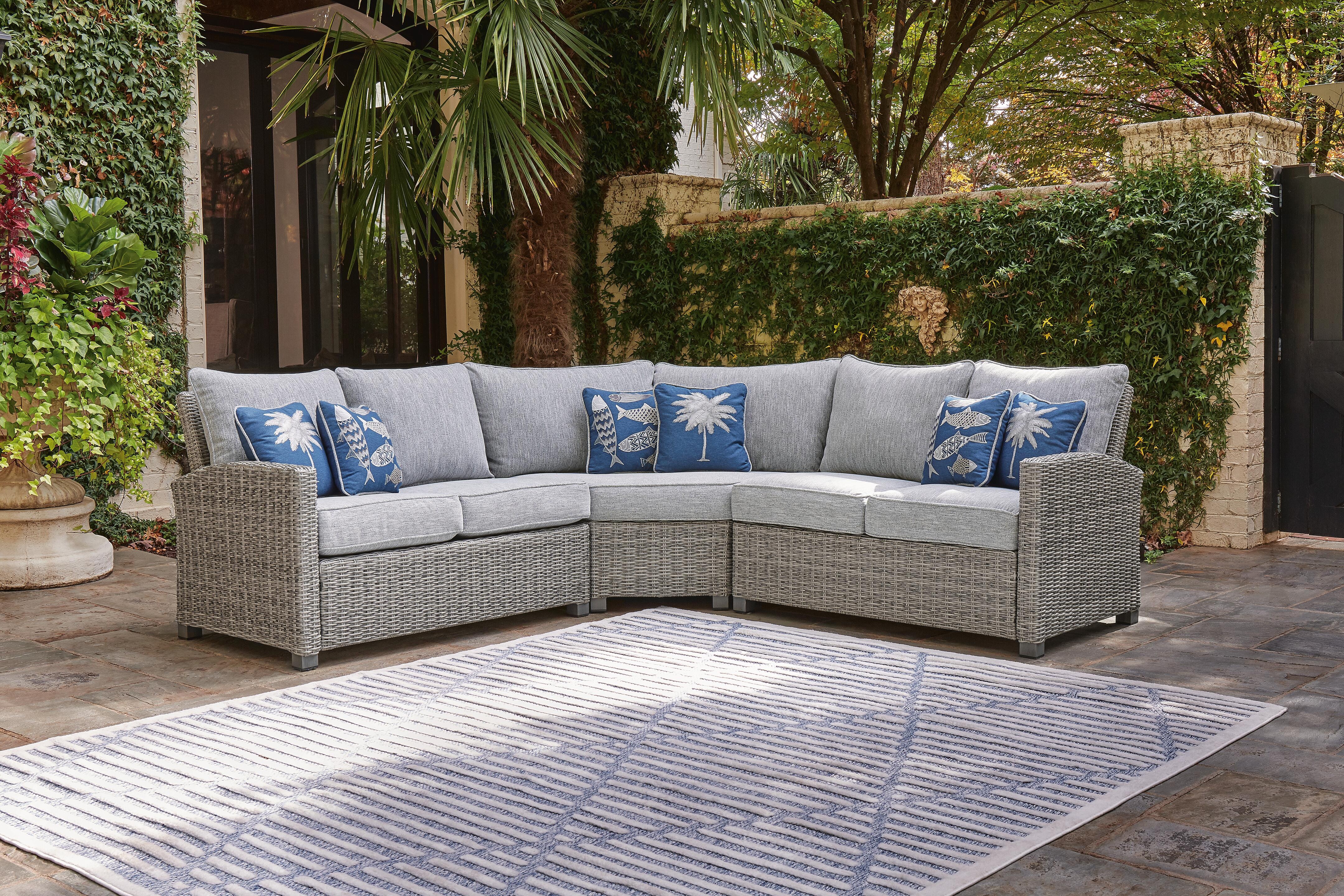 Signature Design by Ashley Outdoor Furniture Naples Beach 3-Piece