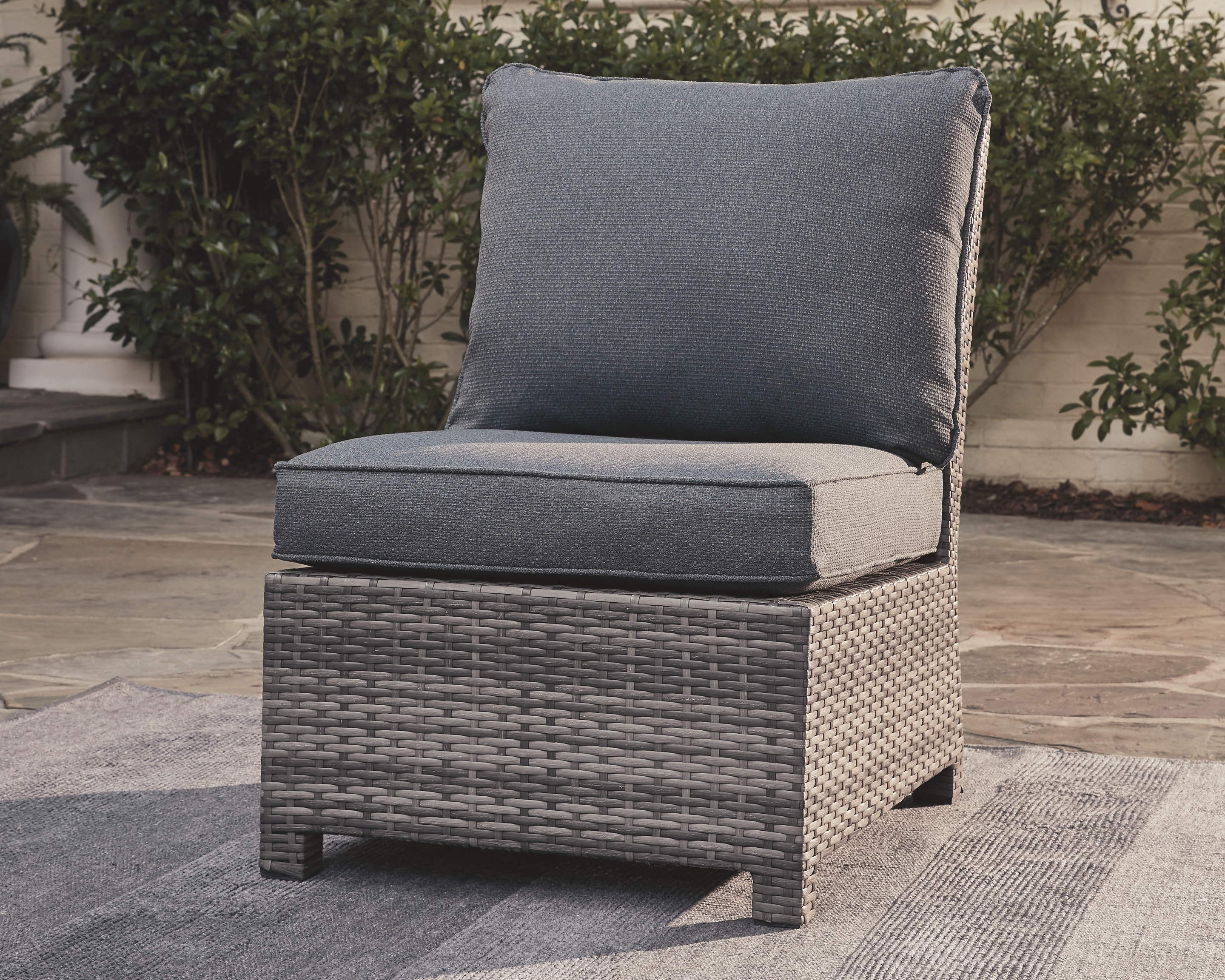Signature Design by Ashley Outdoor/Patio Salem Beach Armless Chair with