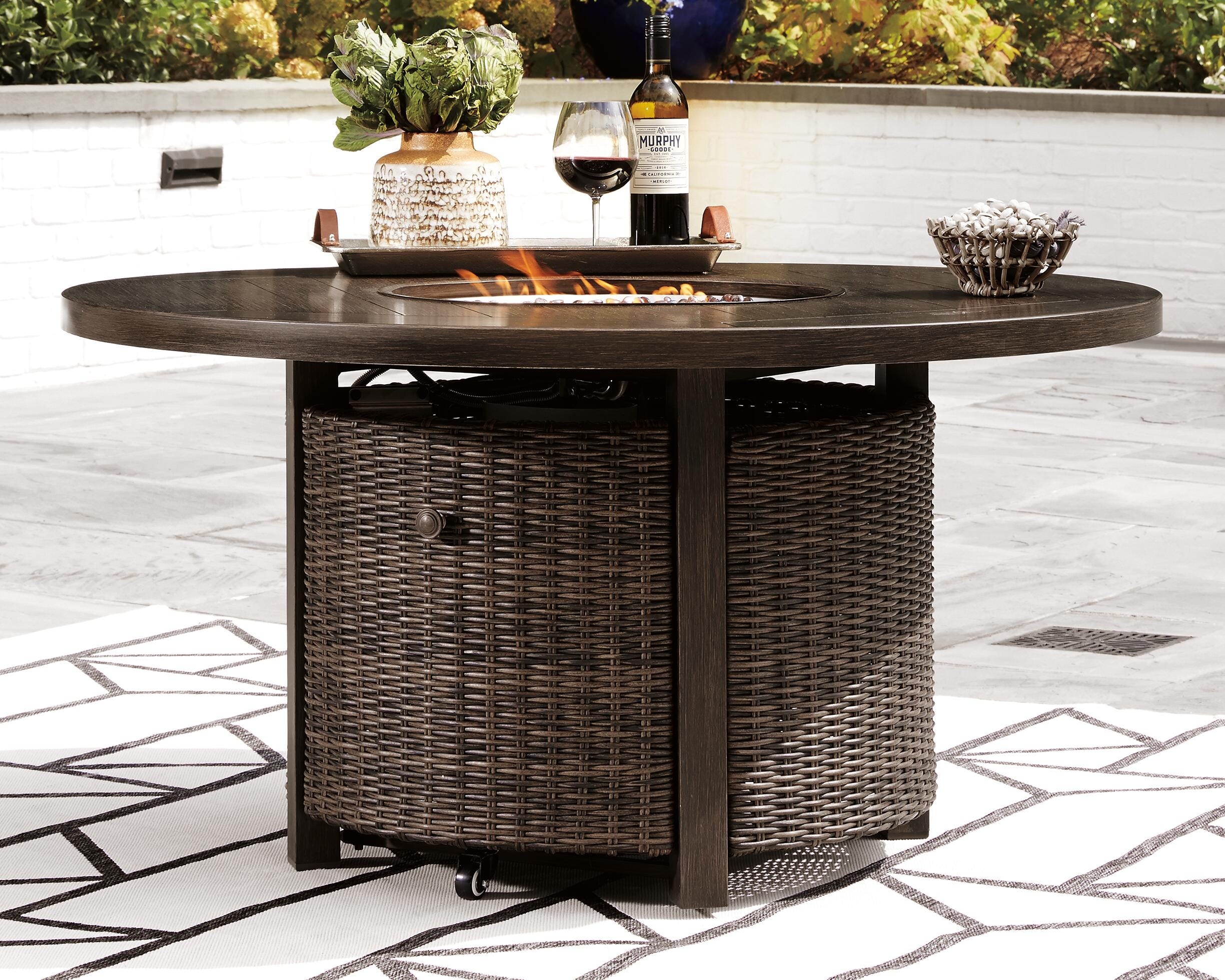 Signature Design by Ashley Outdoor Furniture Paradise Trail Fire