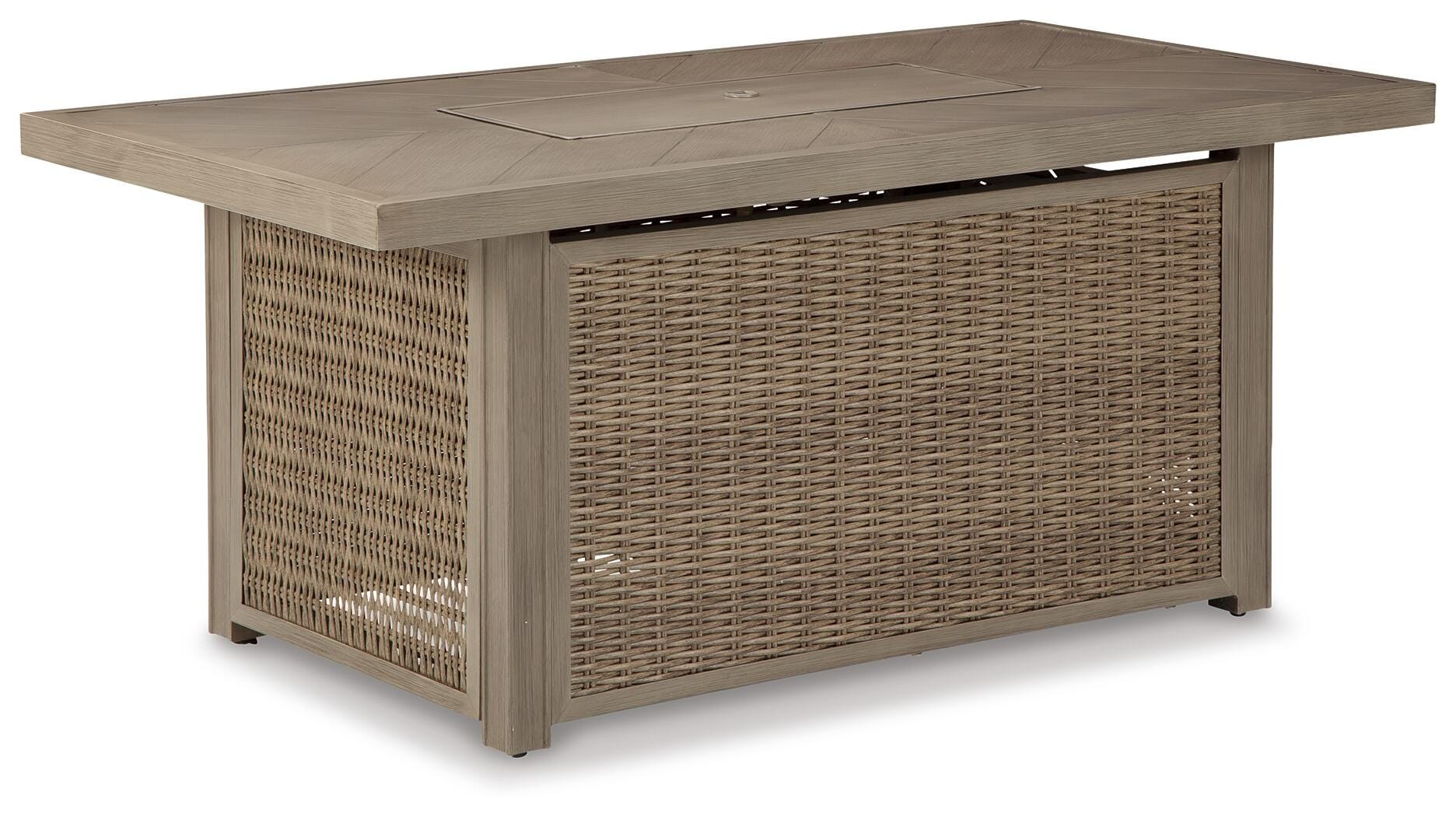 Signature Design by Ashley Outdoor Furniture Beachcroft Outdoor
