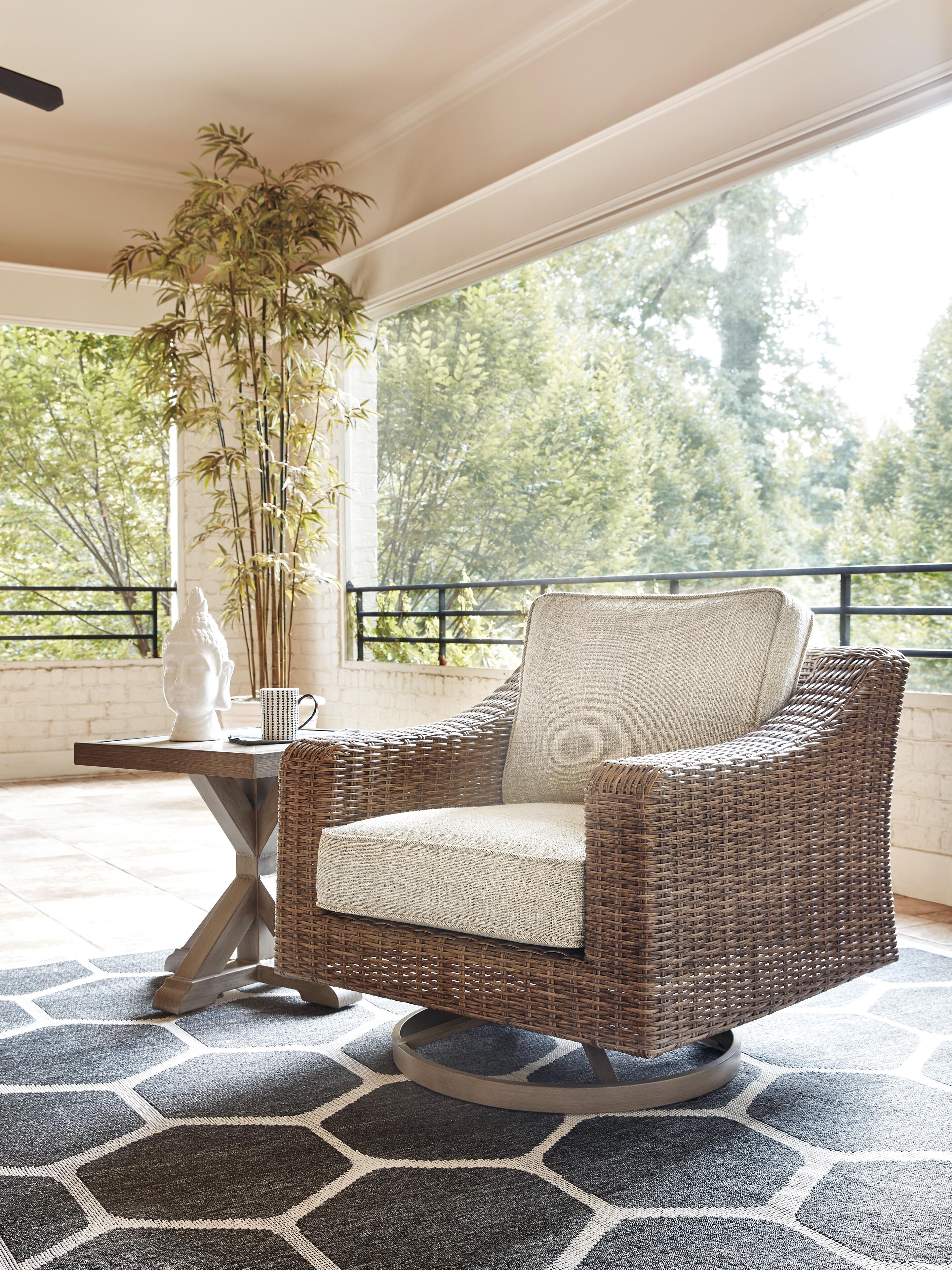 Signature Design by Ashley Outdoor Furniture Beachcroft Outdoor