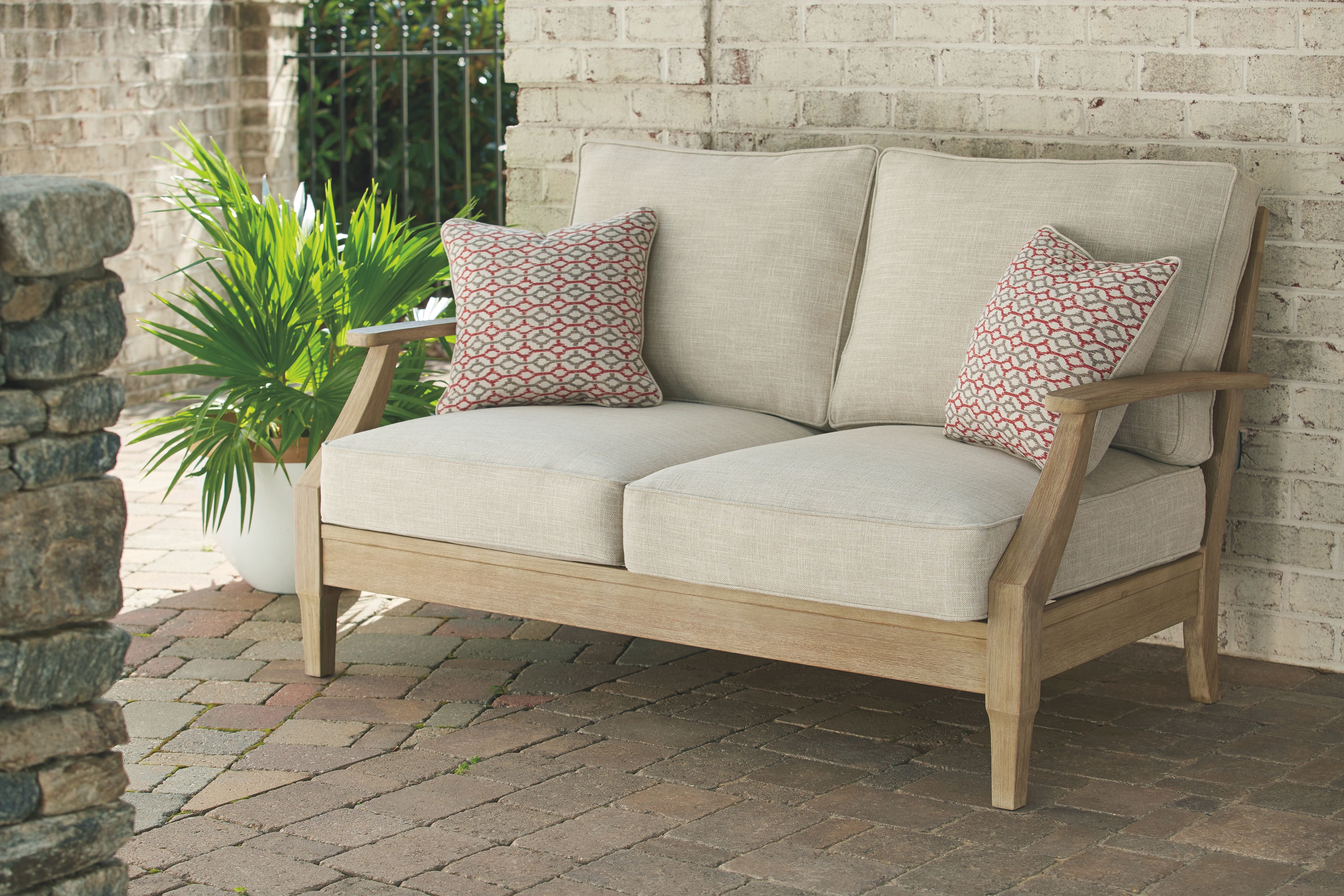 Signature Design by Ashley Outdoor/Patio Clare View Loveseat with