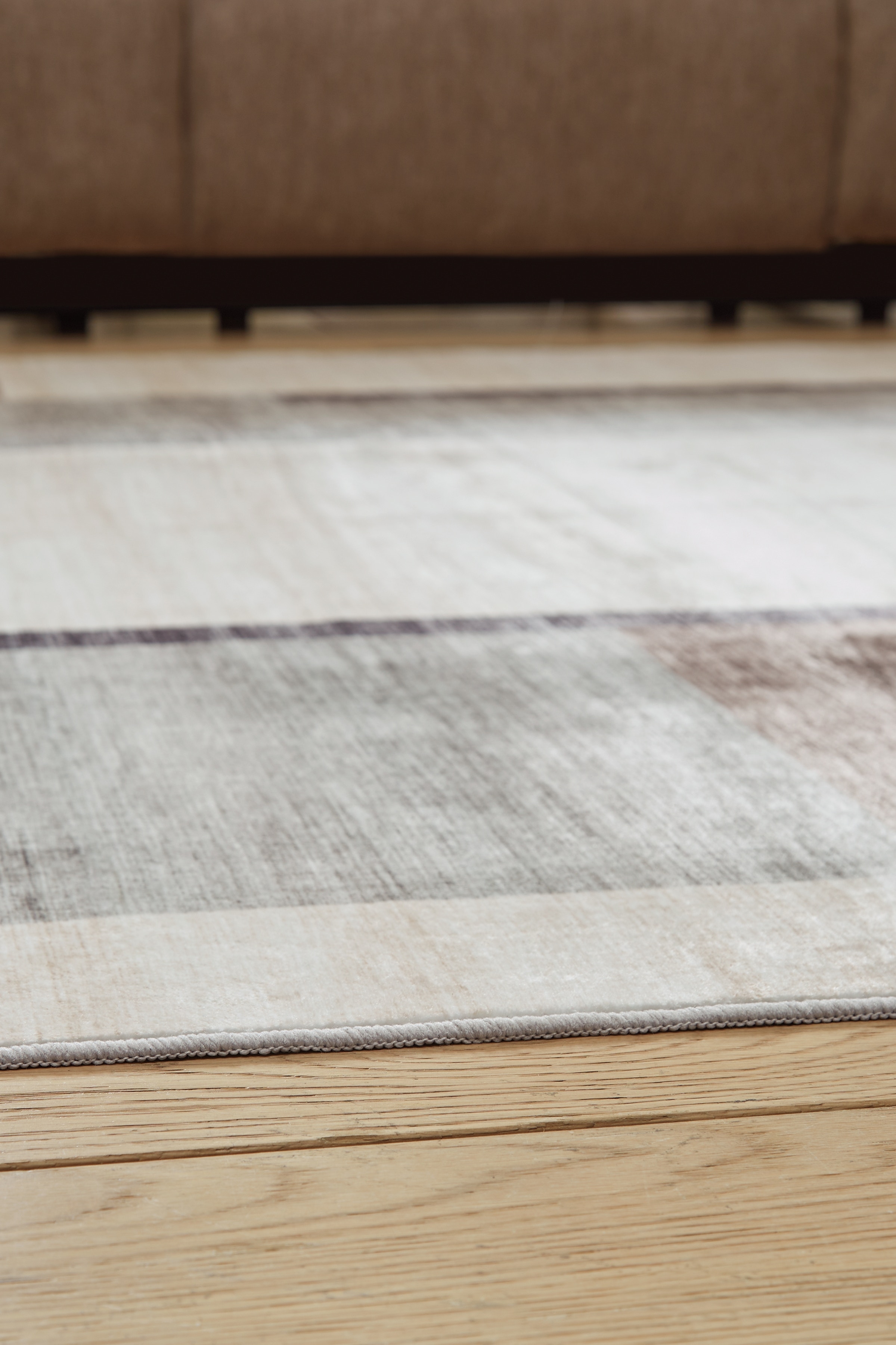 Signature Design by Ashley Area Rugs Larkport Washable 5' x 7