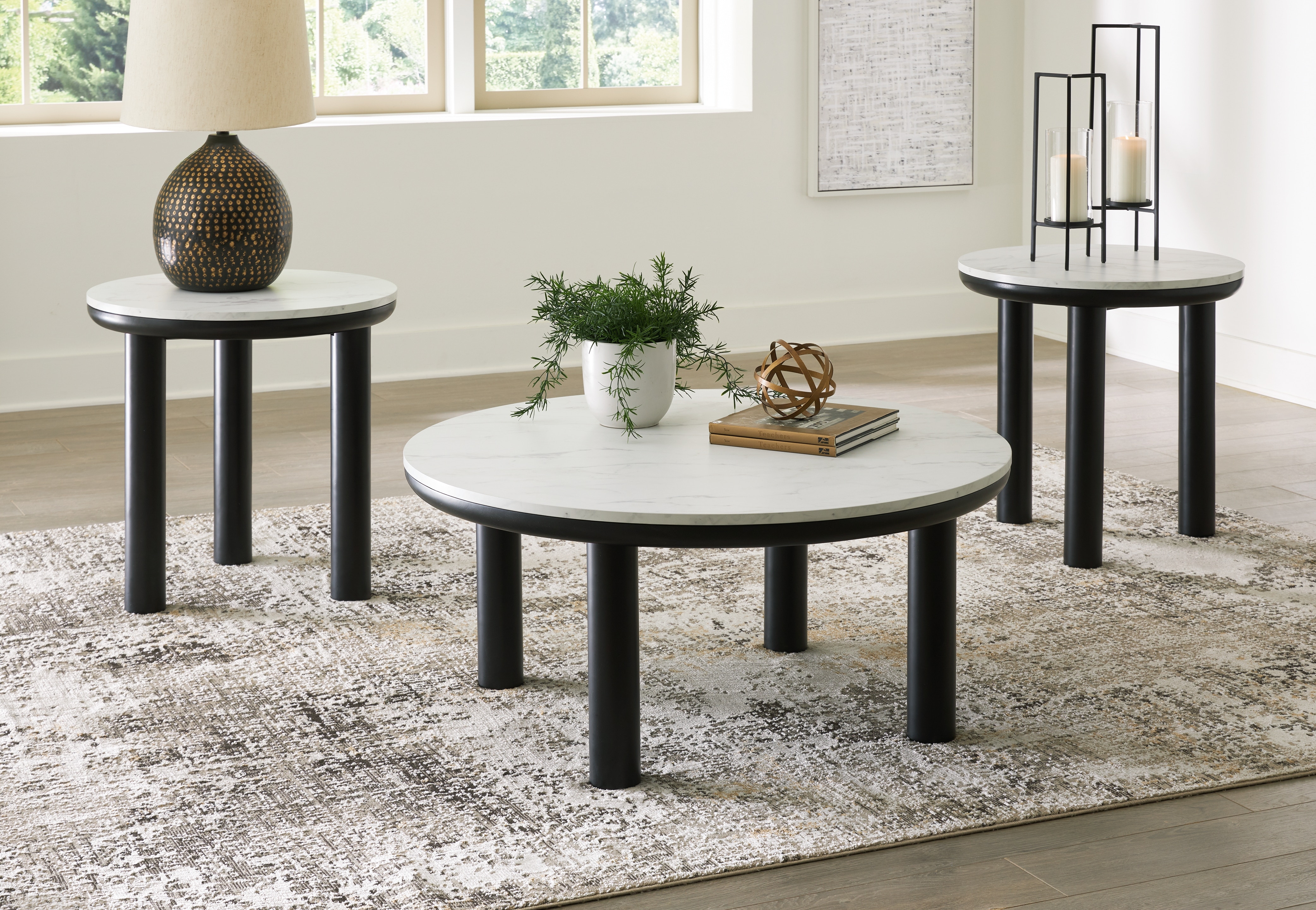 Signature Design by Ashley Living Room Xandrum Table (Set of 3