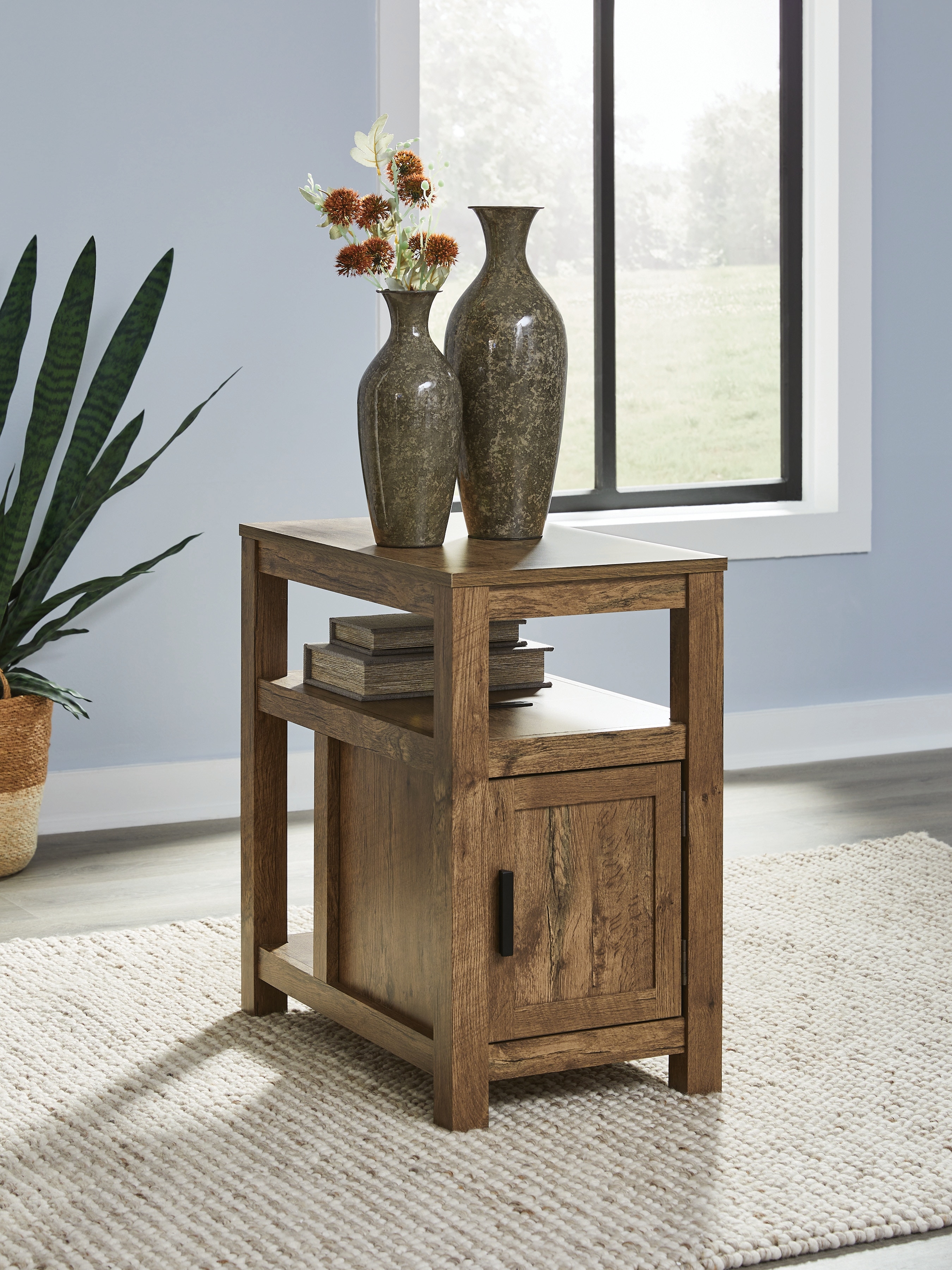 Ashley Living Room Fendenmore Chairside End Table T190-117 - Tar Ashley Living Room Fendenmore Chairside End Table T190-117 - Tar