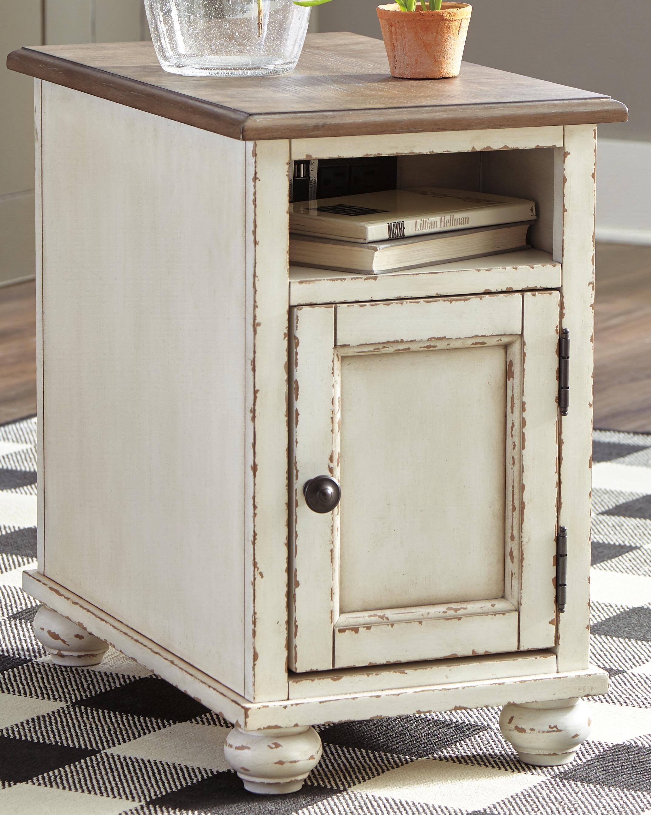 Signature Design by Ashley Living Room Realyn Chairside End Table
