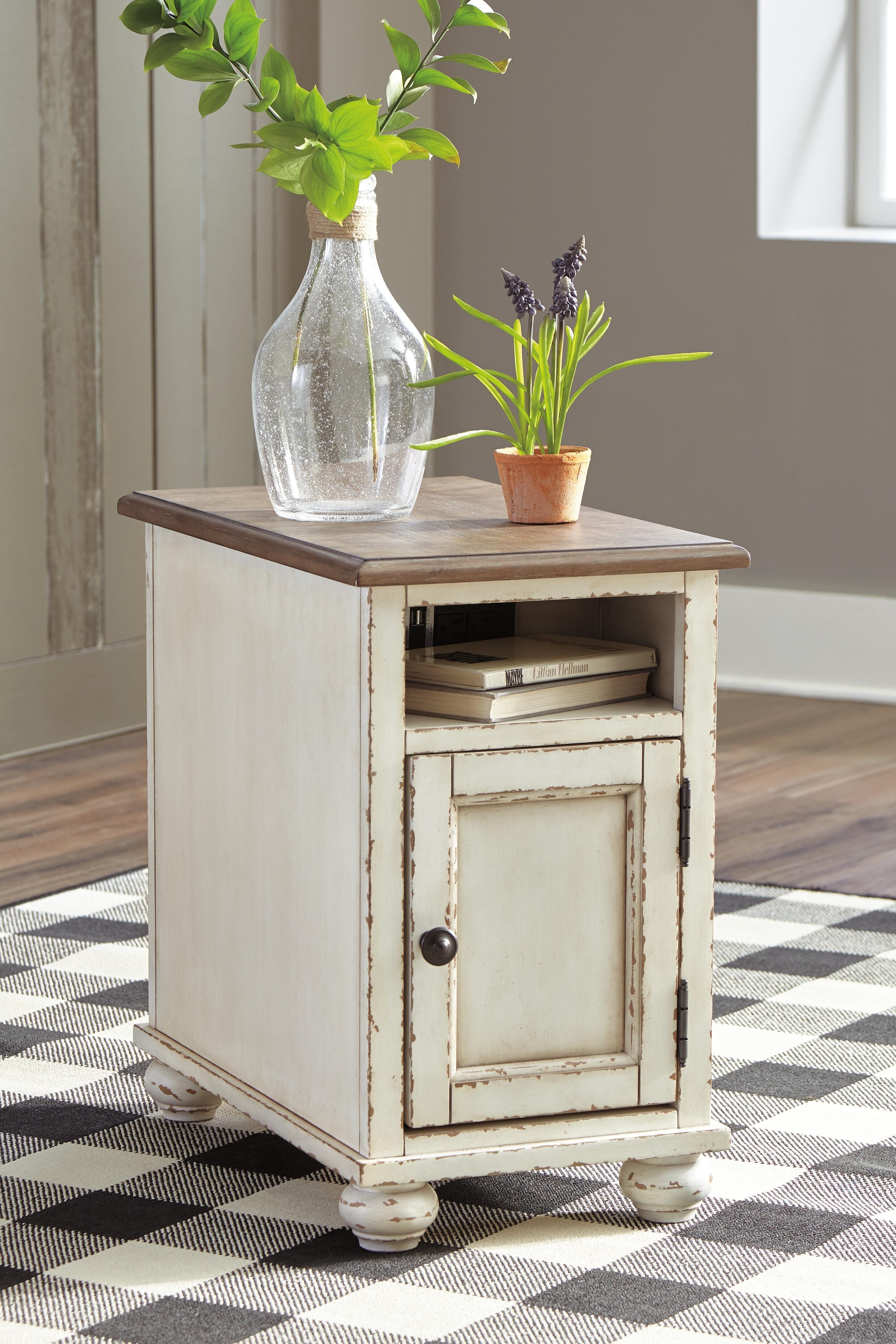 Signature Design by Ashley Living Room Realyn Chairside End Table