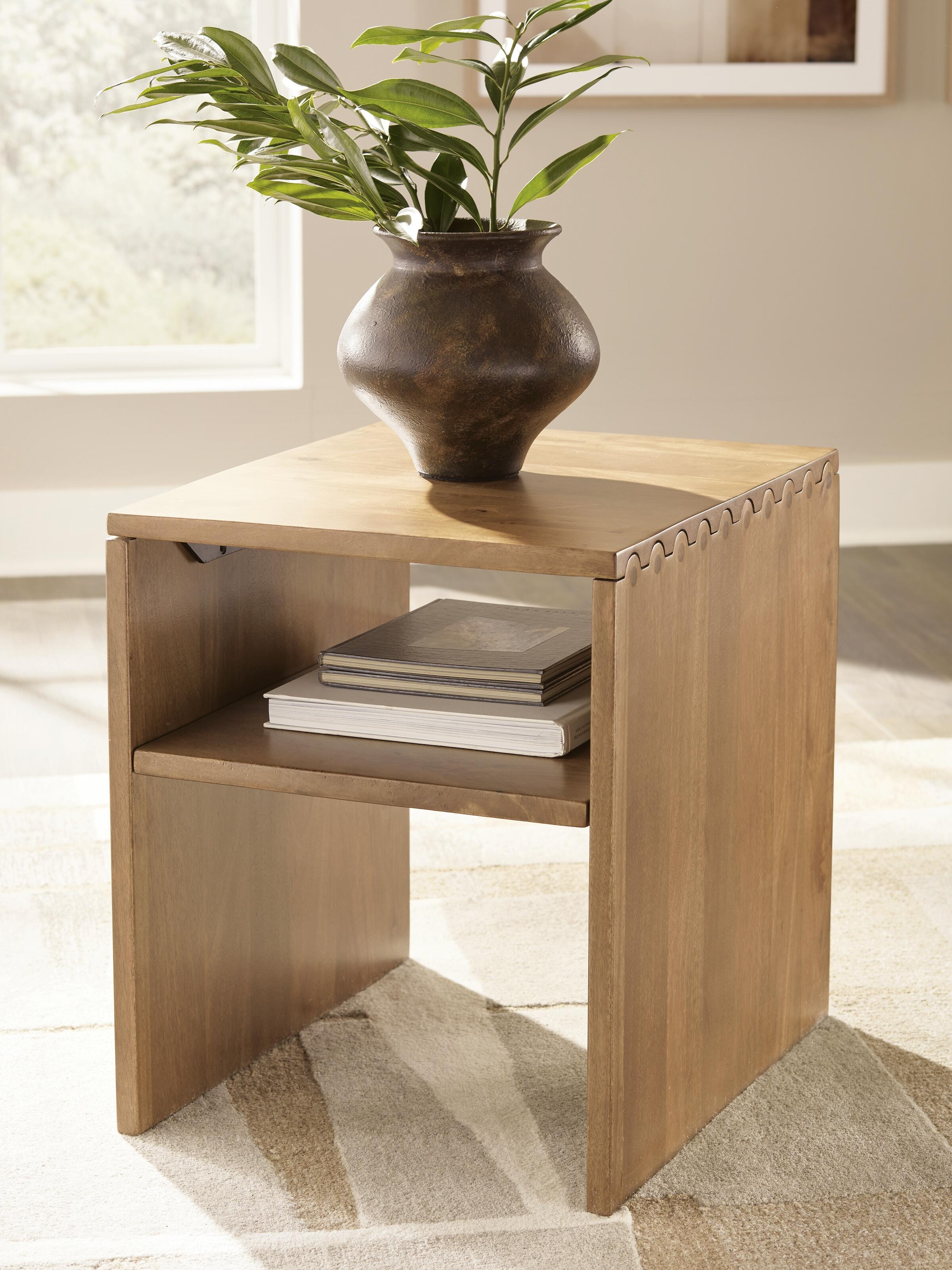 Signature Design by Ashley Living Room Ella Grove End Table T639-3