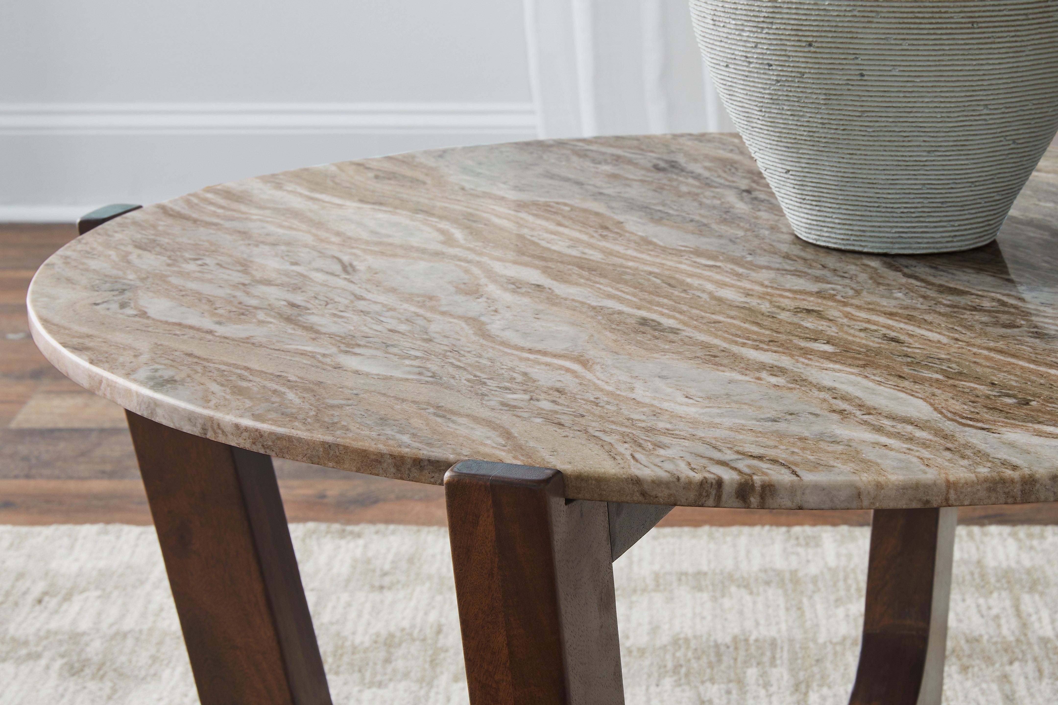 Signature Design by Ashley Living Room Tanidore Coffee Table T667