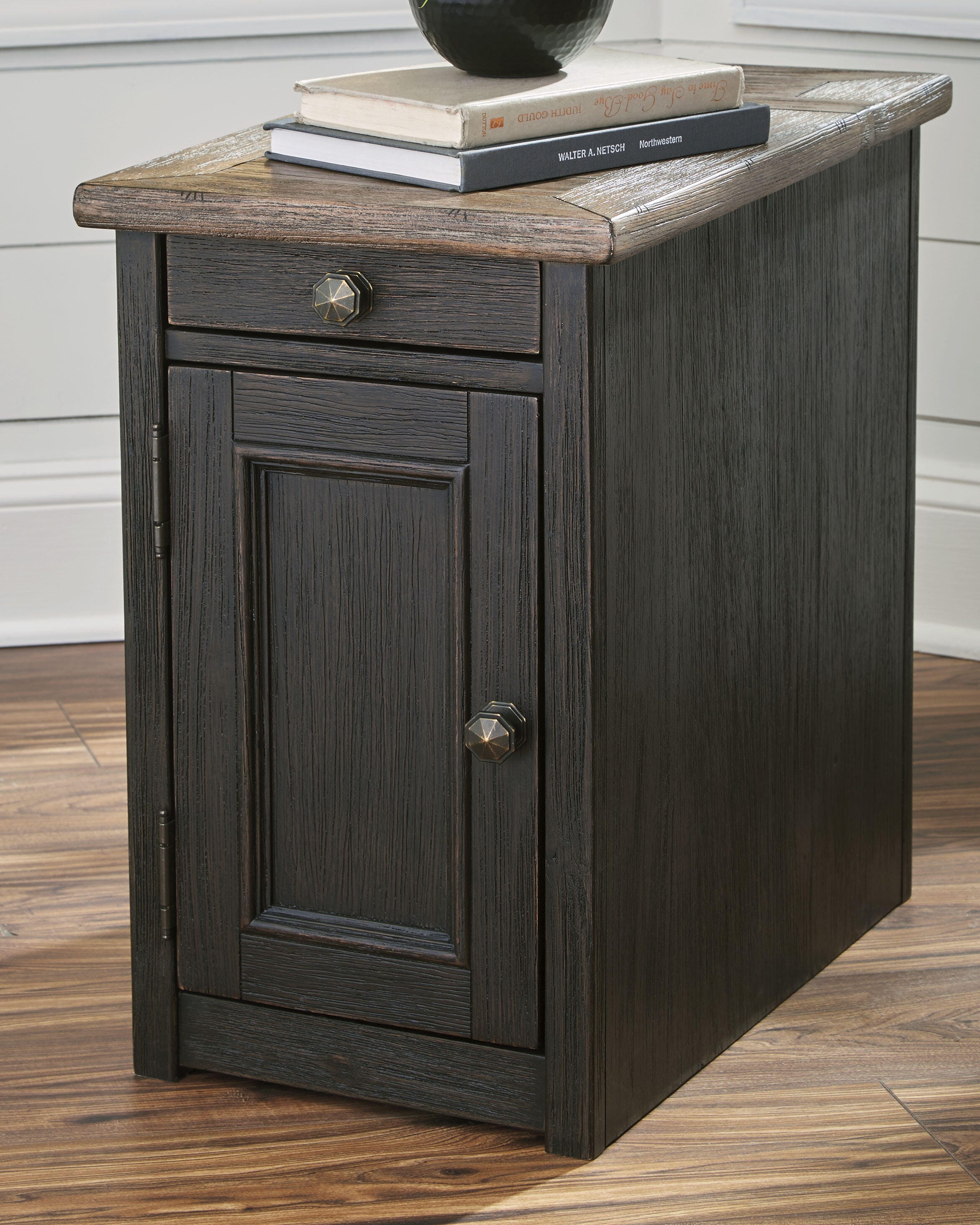 Signature Design by Ashley Living Room Tyler Creek Chairside End