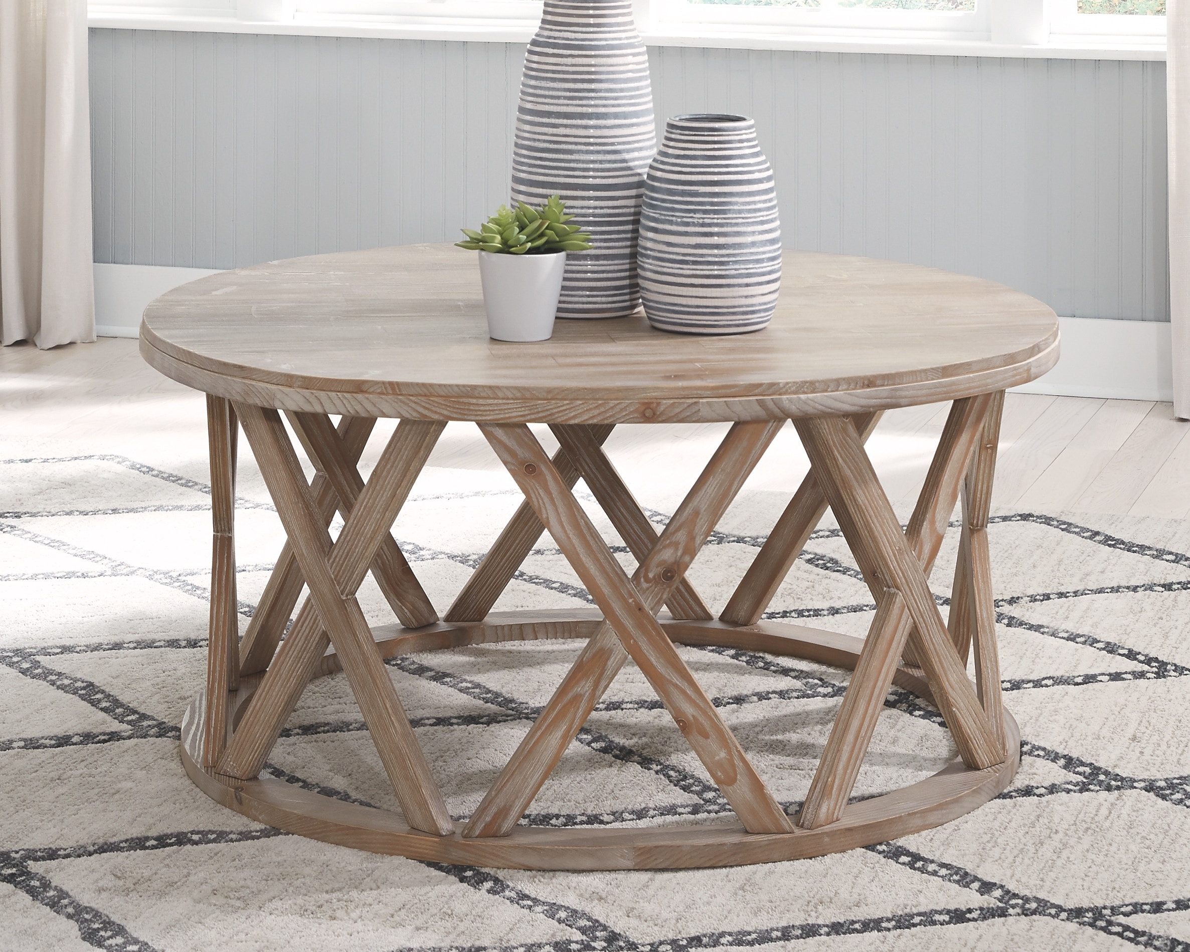 table of acacia wood