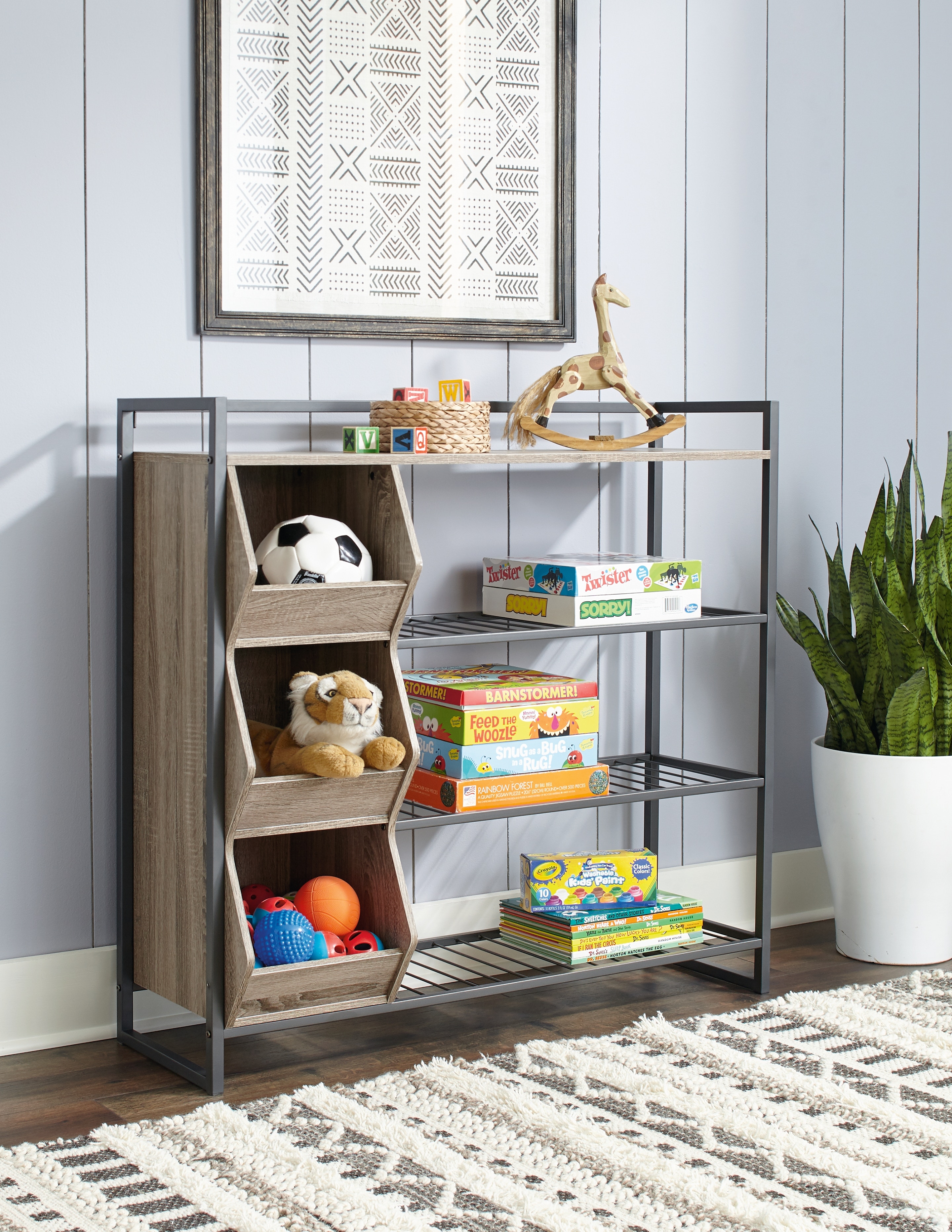 Signature Design by Ashley Entry and Mudroom Furniture Maccenet