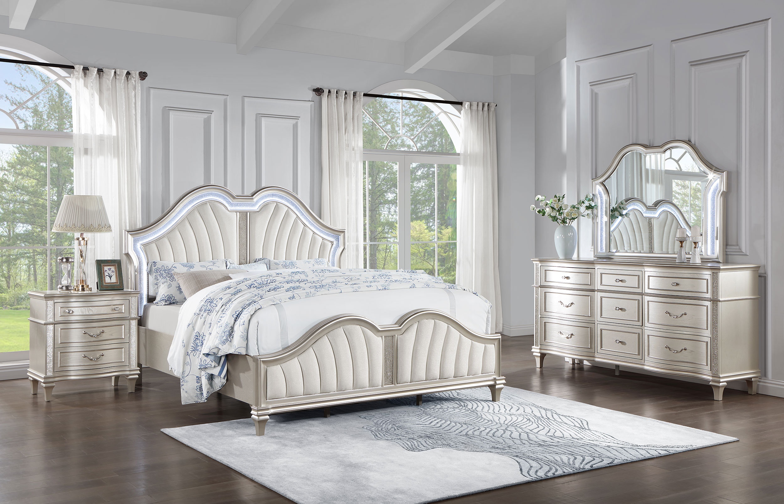 Coaster Bedroom Evangeline 4-piece Eastern King Bedroom Set Silver