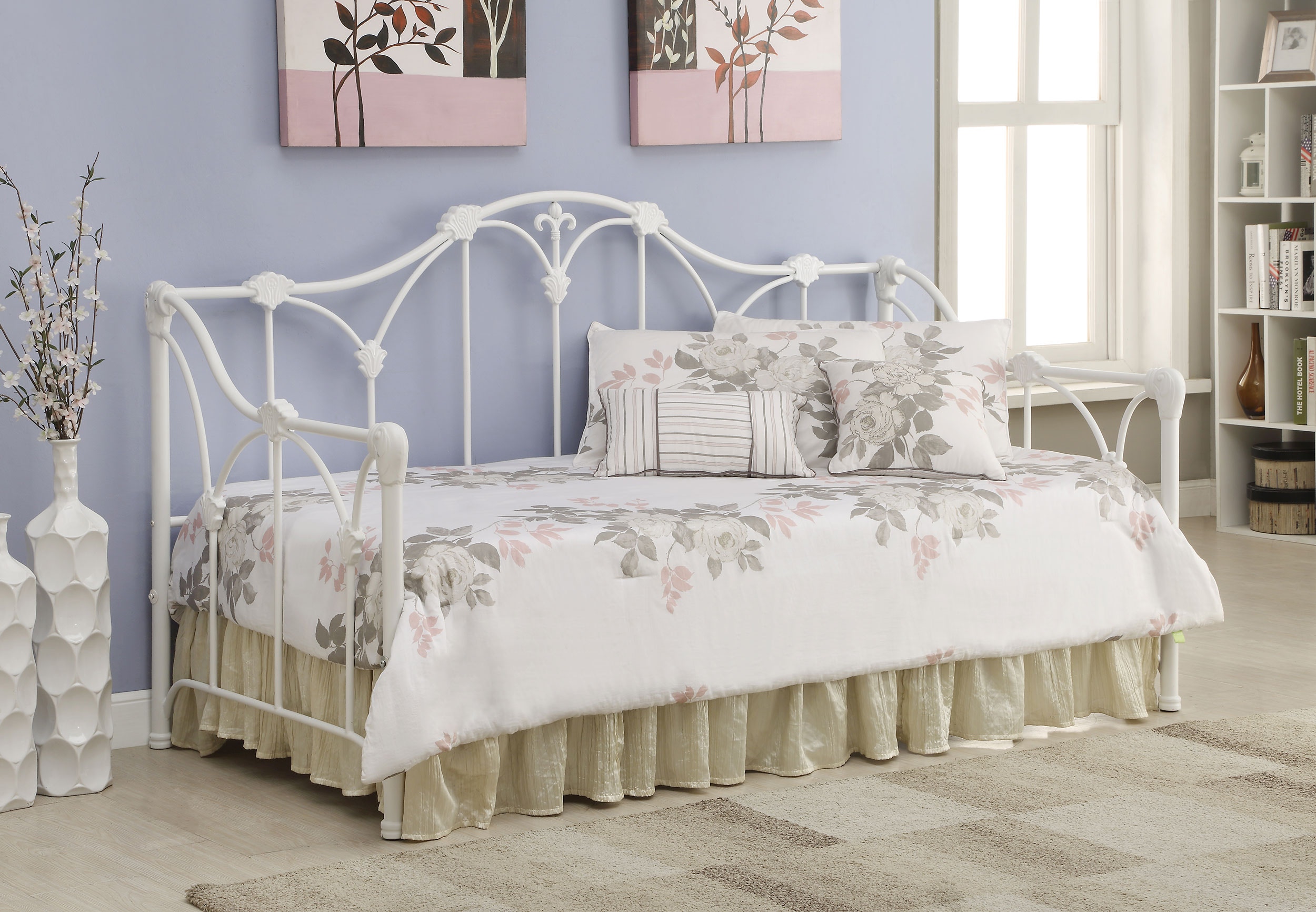Coaster Bedroom Halladay Metal Twin Daybed White 300216 Coaster Bedroom Halladay Metal Twin Daybed White 300216