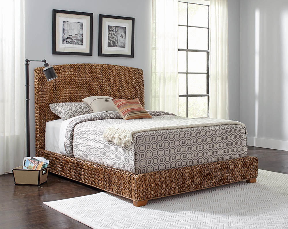 Coaster Bedroom Laughton Banana Leaf Queen Panel Bed Amber