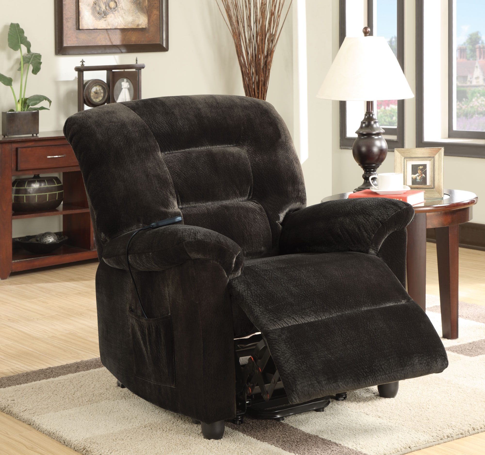 leon's power lift recliner