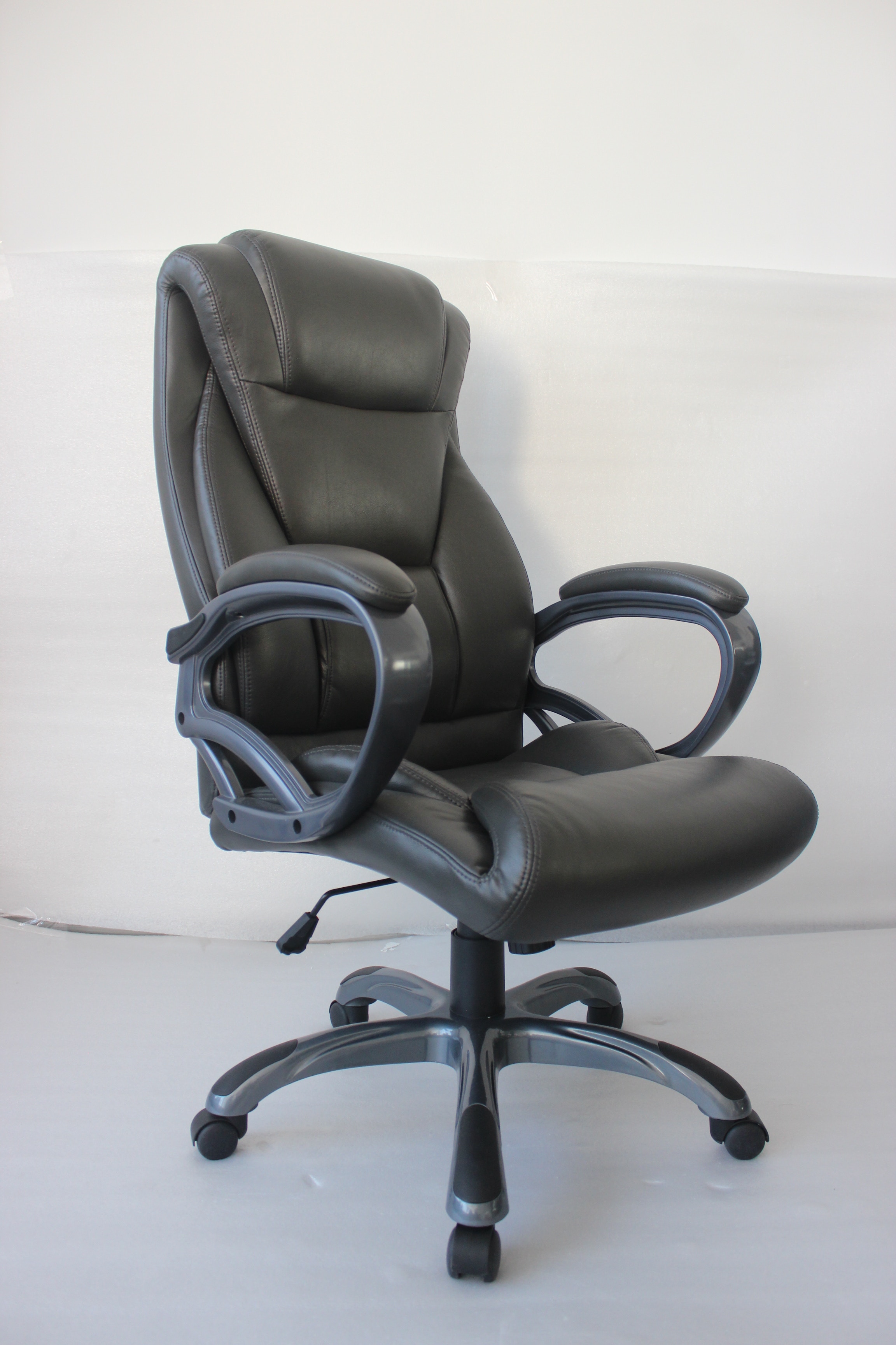 Dormeo black online chair