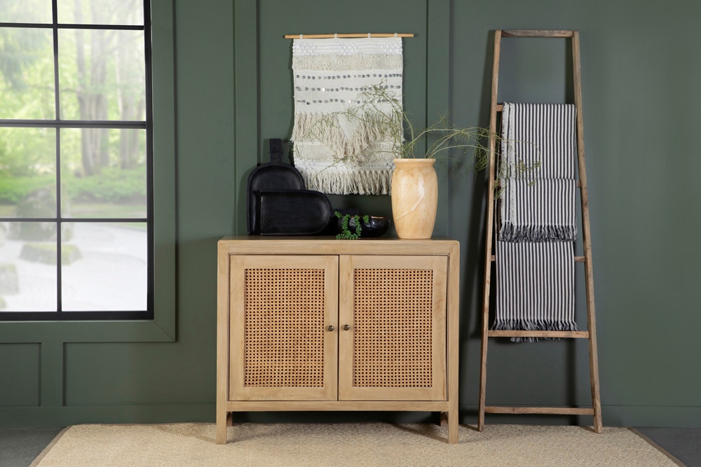 Howard Miller Sheena II Curio Cabinet 680693 | Home Bars USA