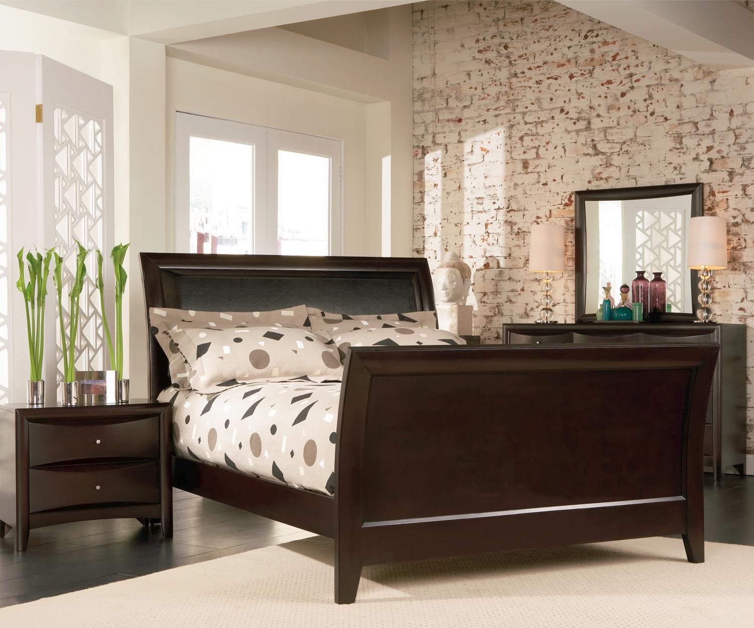 Coaster Bedroom Phoenix 2-drawer Nightstand Cappuccino 200412