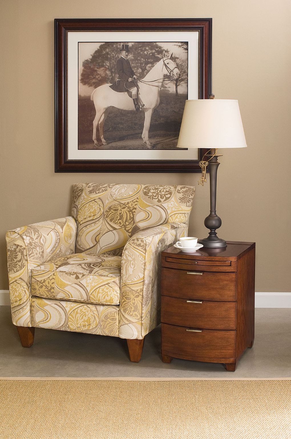 Bowfront Chairside Table HM200019