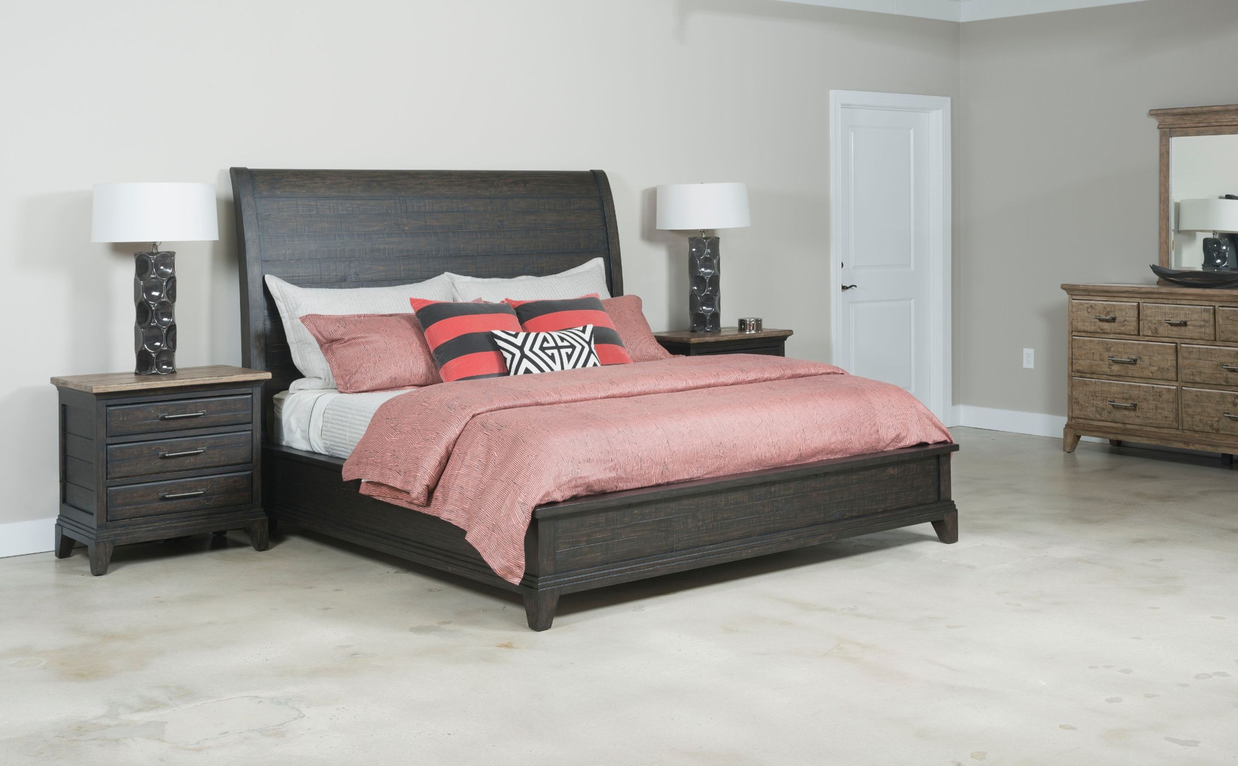 Woodbridge Upholstery Bedroom Eastburn Sleigh King Bed Complete 706