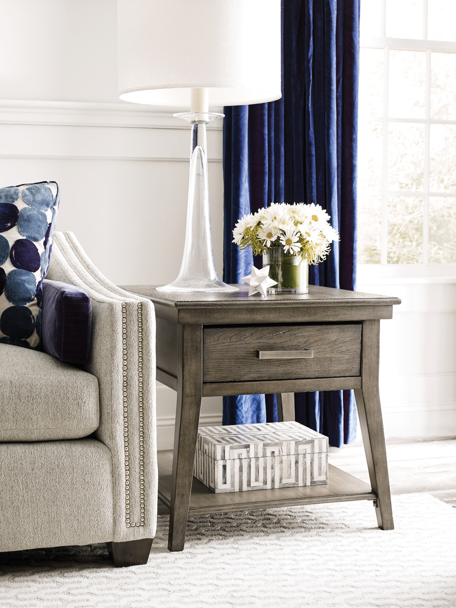 Kincaid Furniture Living Room Lamont End Table 863-915 - Carol