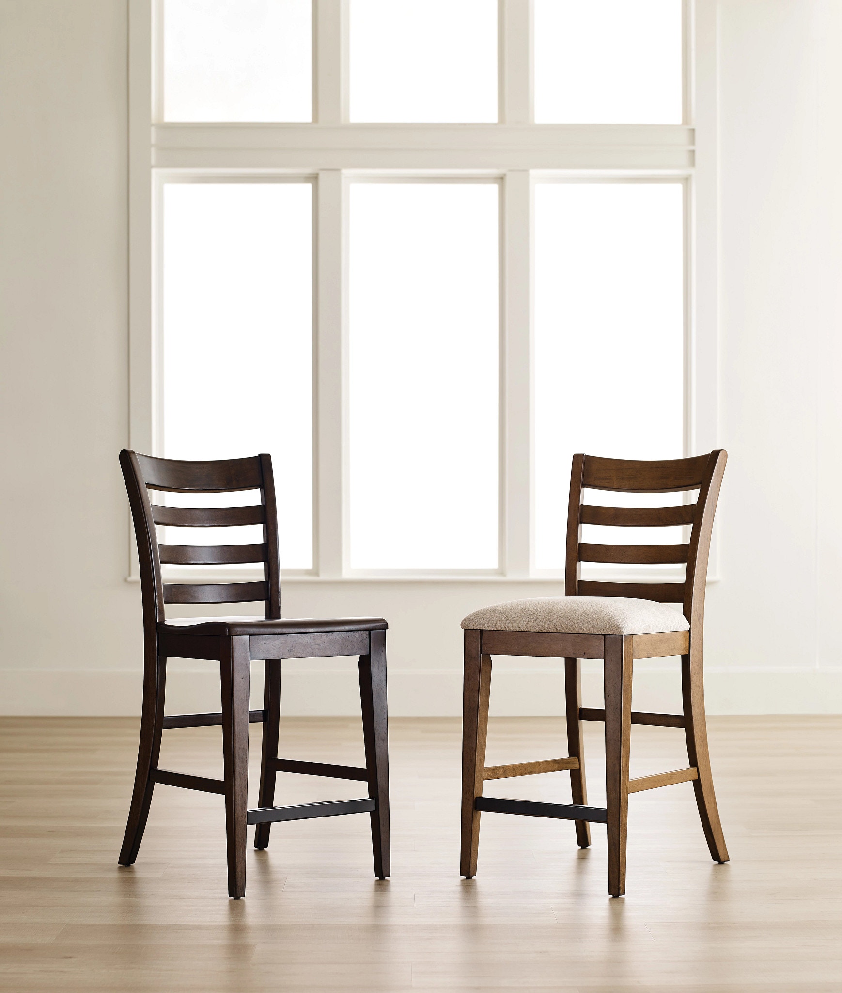 Tall Ladder Back Chair, Latte KI317692L