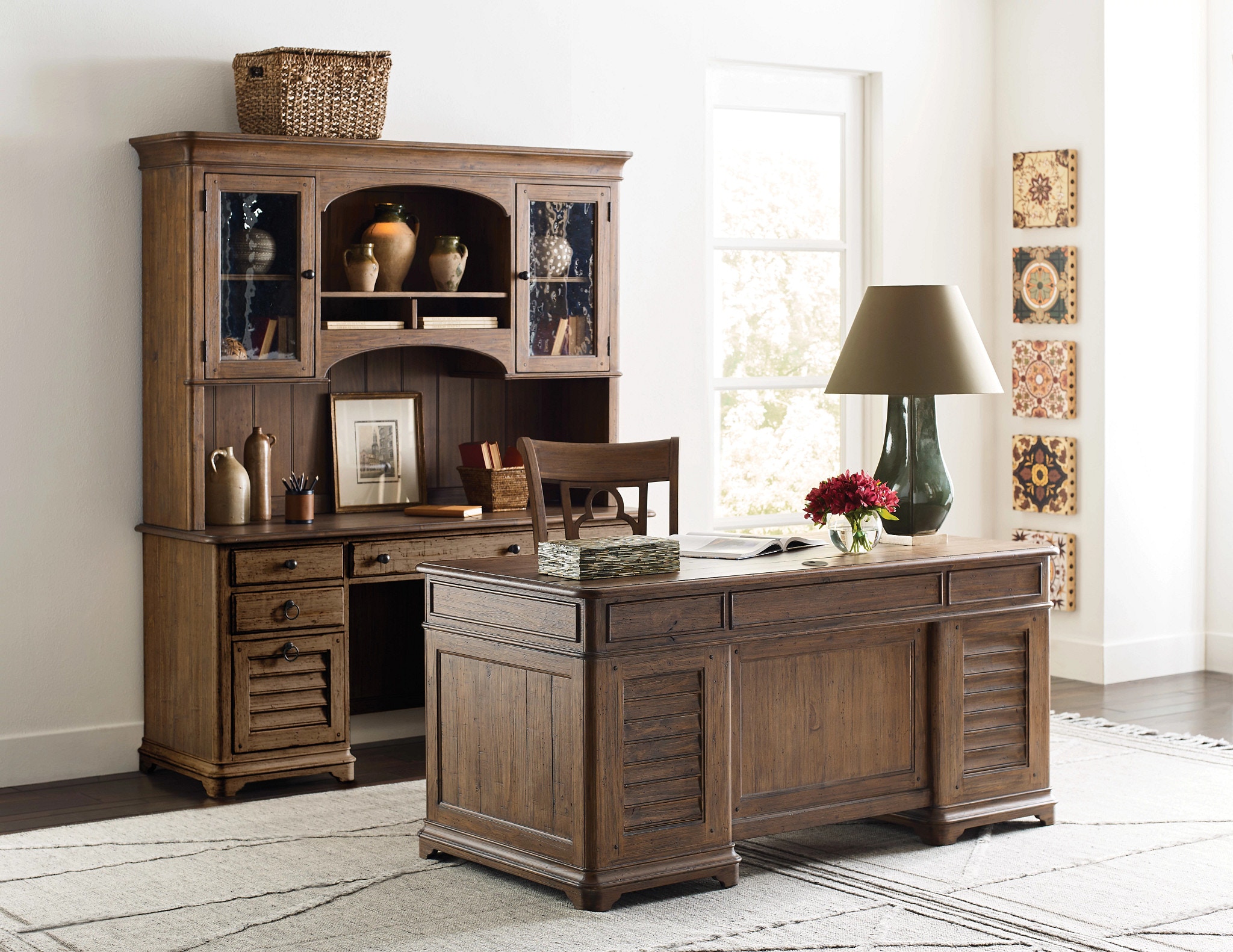 Kincaid Furniture Home Office Ellesmere Executive Desk 76941 Carol