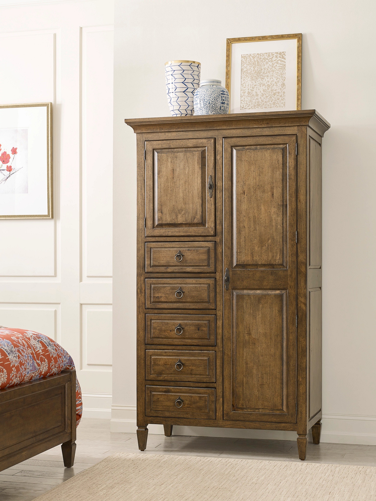 Grudziadzkie Fabryki Mebli カントリー キャビネット Kincaid Furniture Bedroom Hillgrove Door Cabinet 024-270 | Hickory