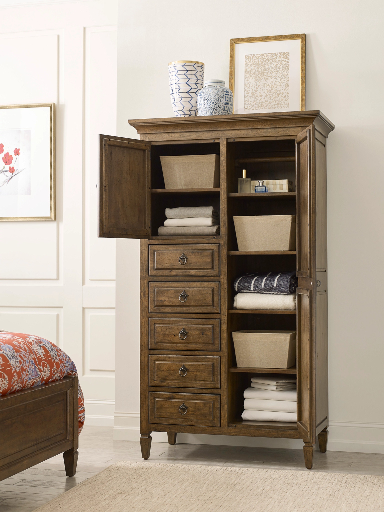 Kincaid Furniture Bedroom Hillgrove Door Cabinet 024-270 | Hickory