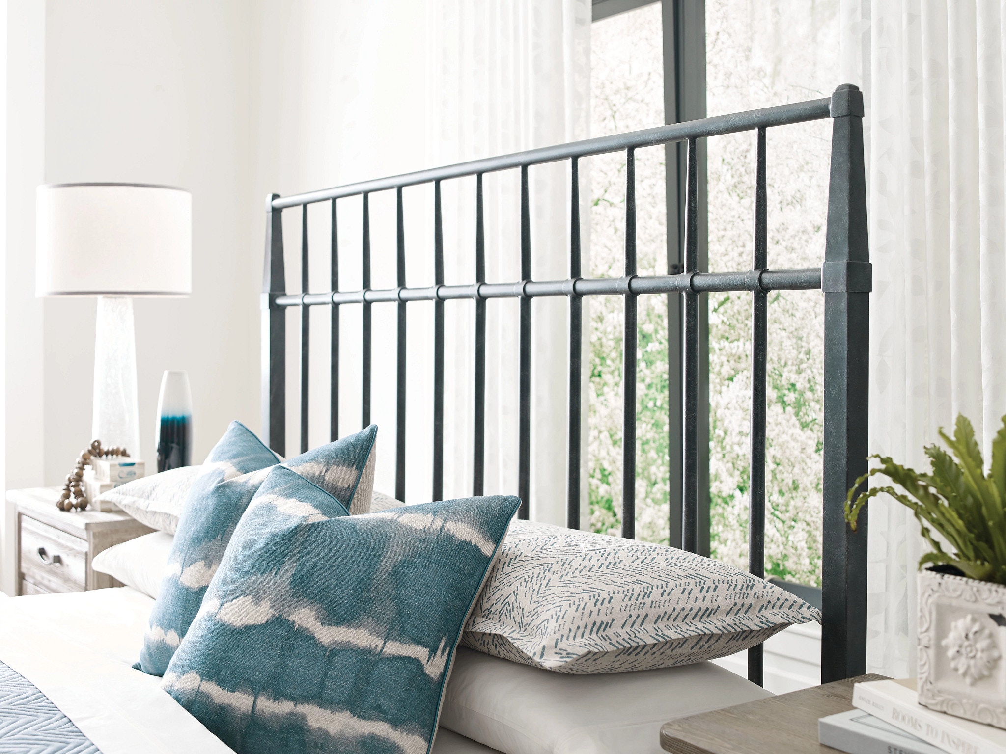 161-308p Kincaid Furniture Allenby California King Panel Bed, image size:1024x768