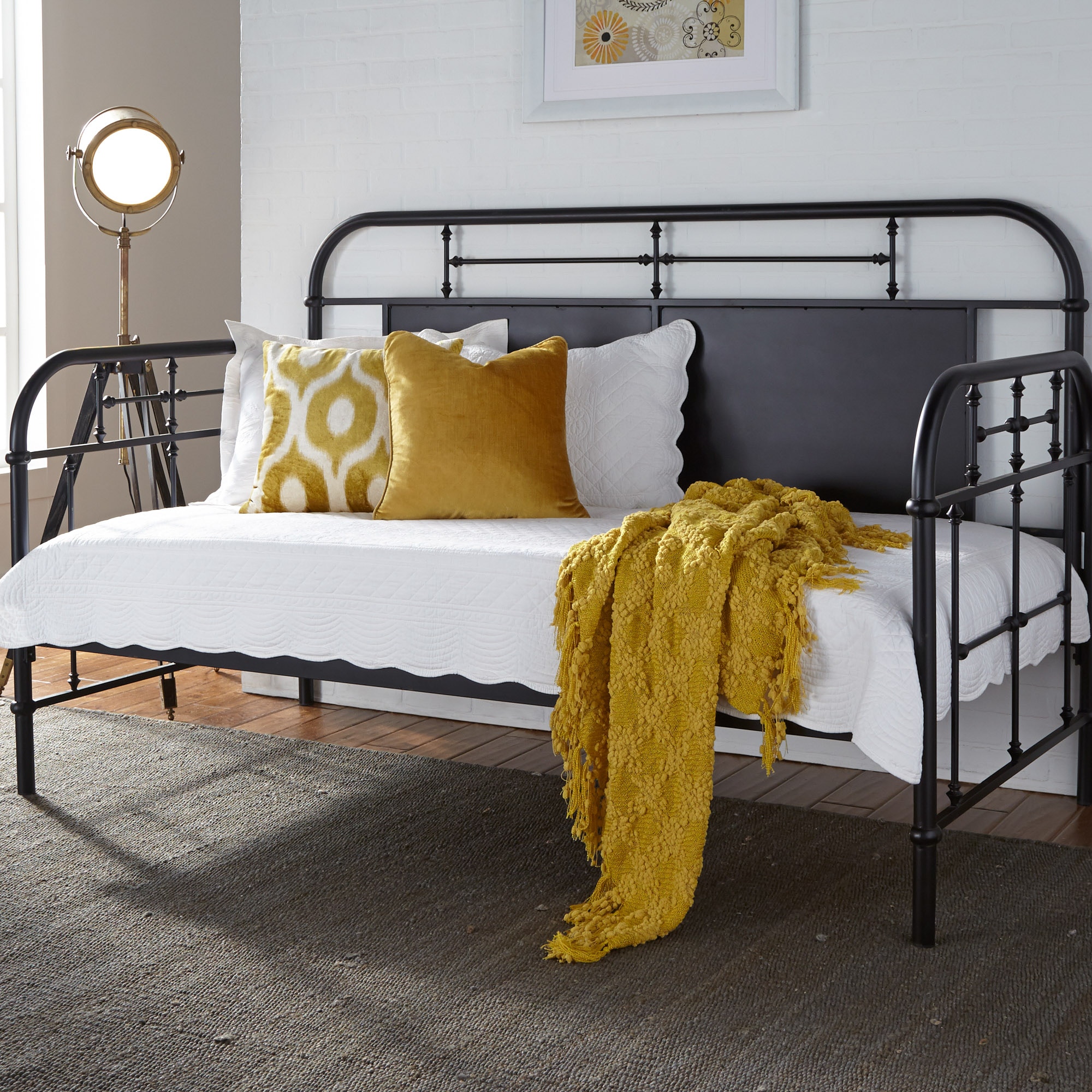 Gold deals metal daybed