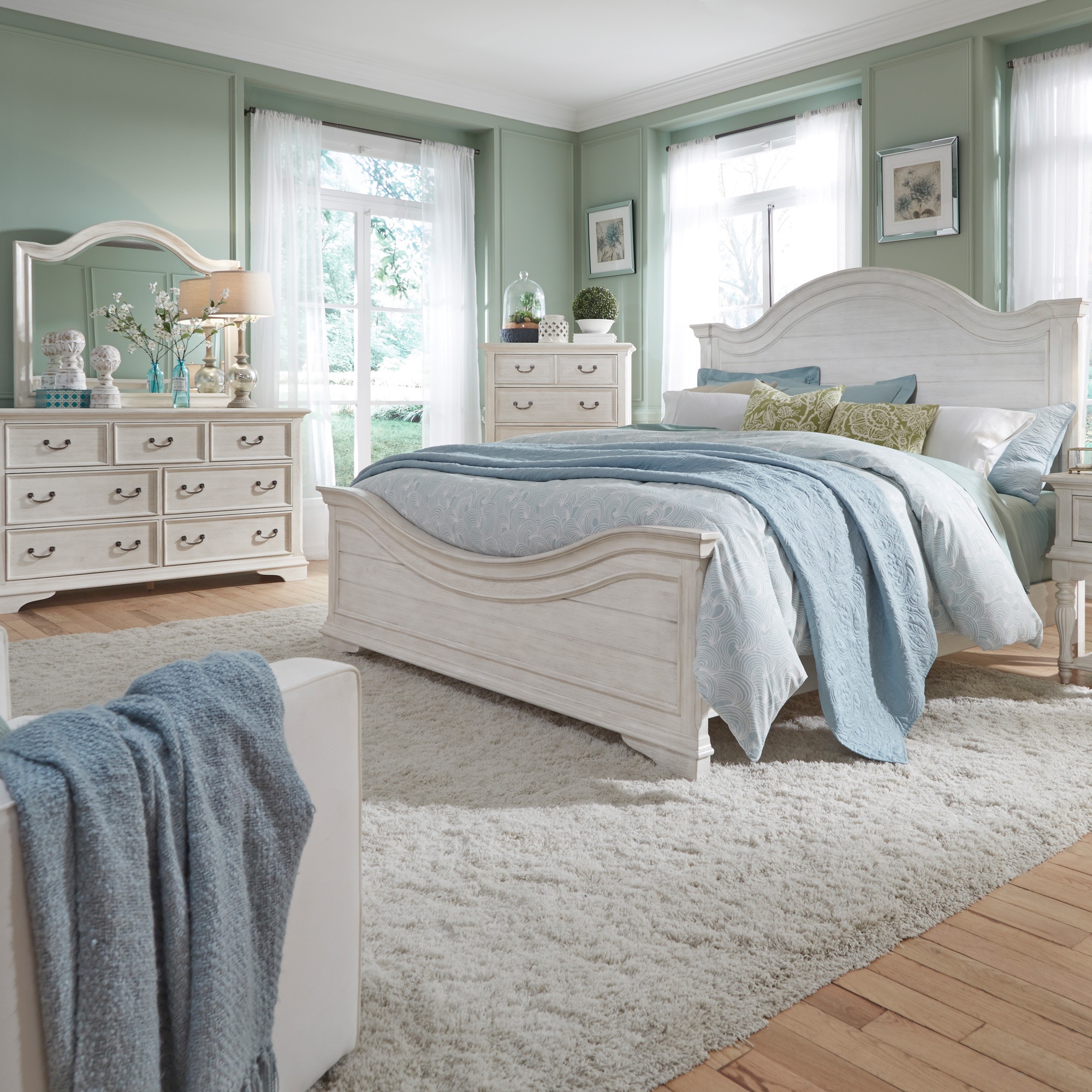 Liberty Furniture Bedroom Queen Panel Bed, Dresser and Mirror