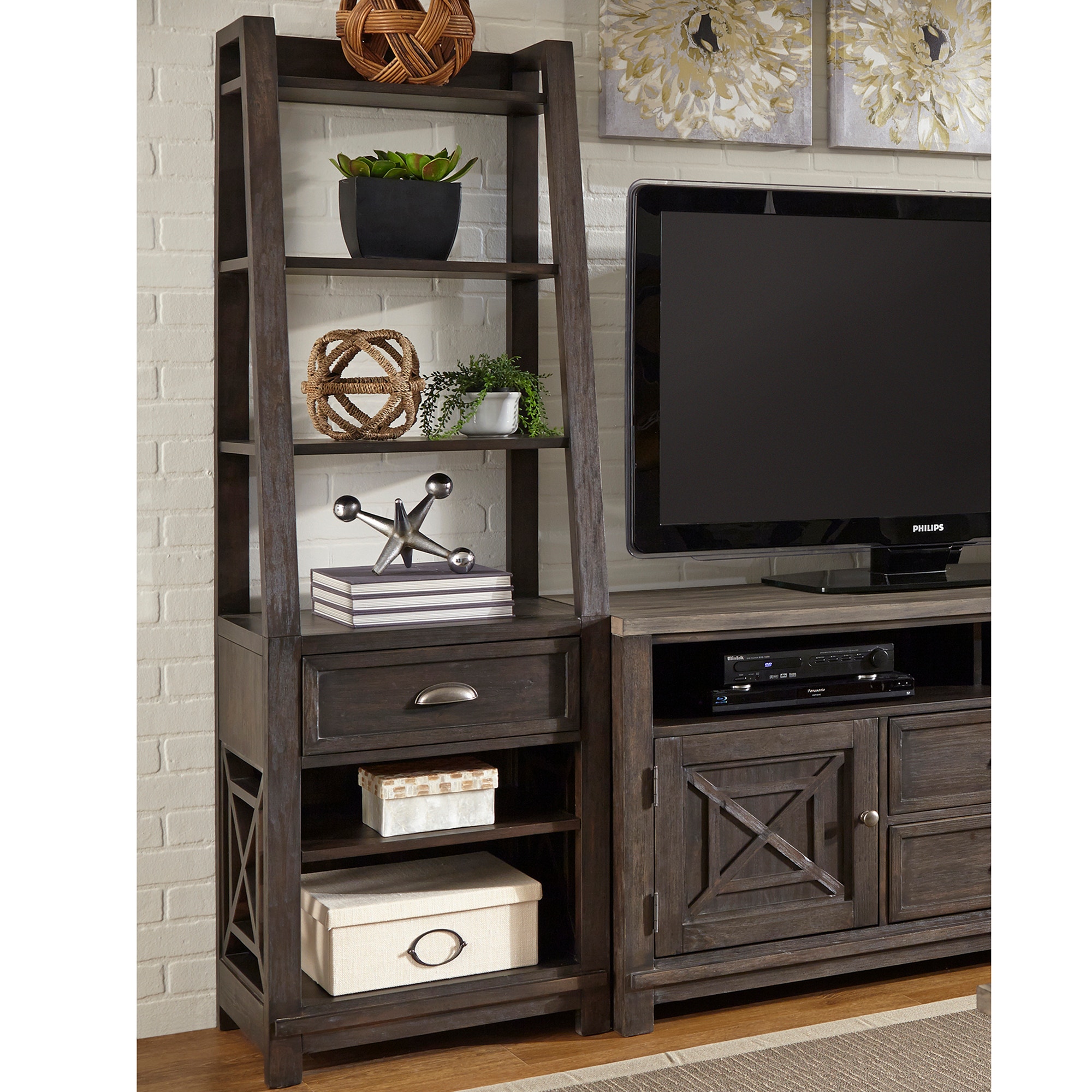 Liberty furniture entertainment center with deals piers