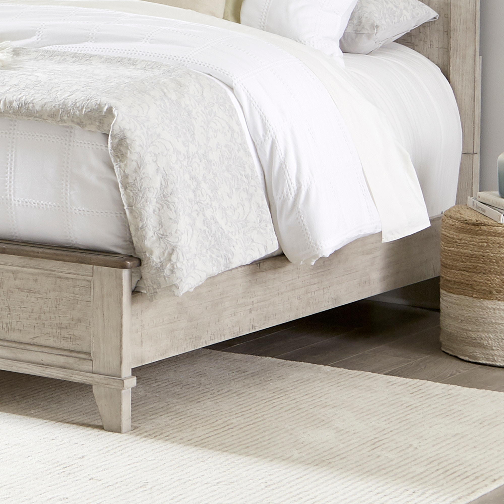 いんとしページ Amazon.com: CIKUNASI Full Size Bed Frame with Headboard and