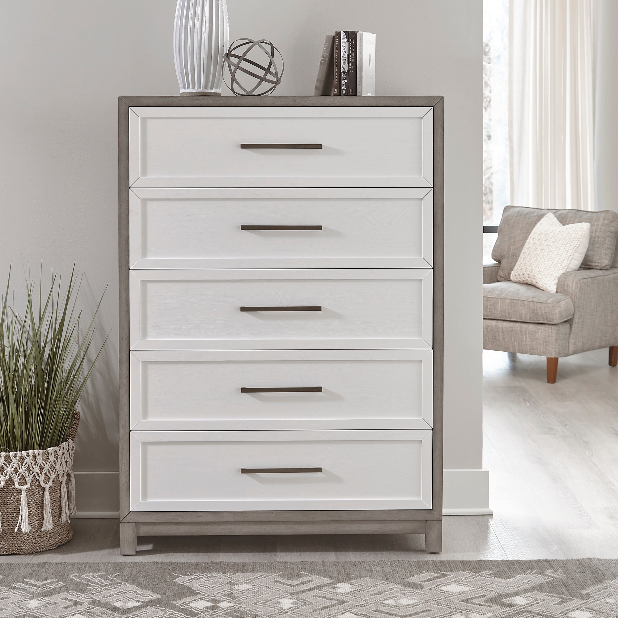 Liberty Furniture Bedroom 5 Drawer Chest 499-BR41 - Klingman's
