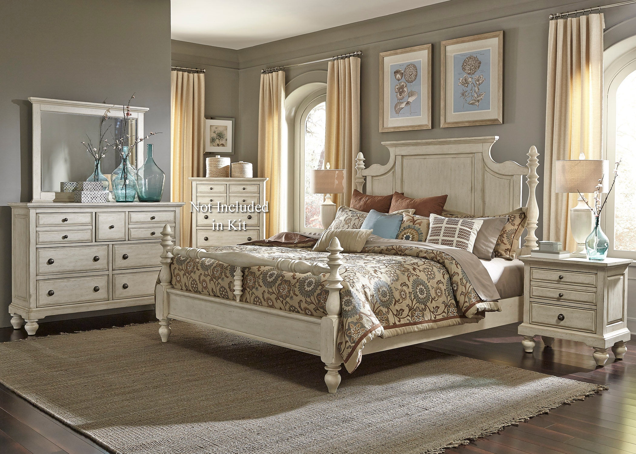 Liberty Furniture High Country Queen Poster Bed Dresser and Mirror Night Stand 697 BR QPSDMN