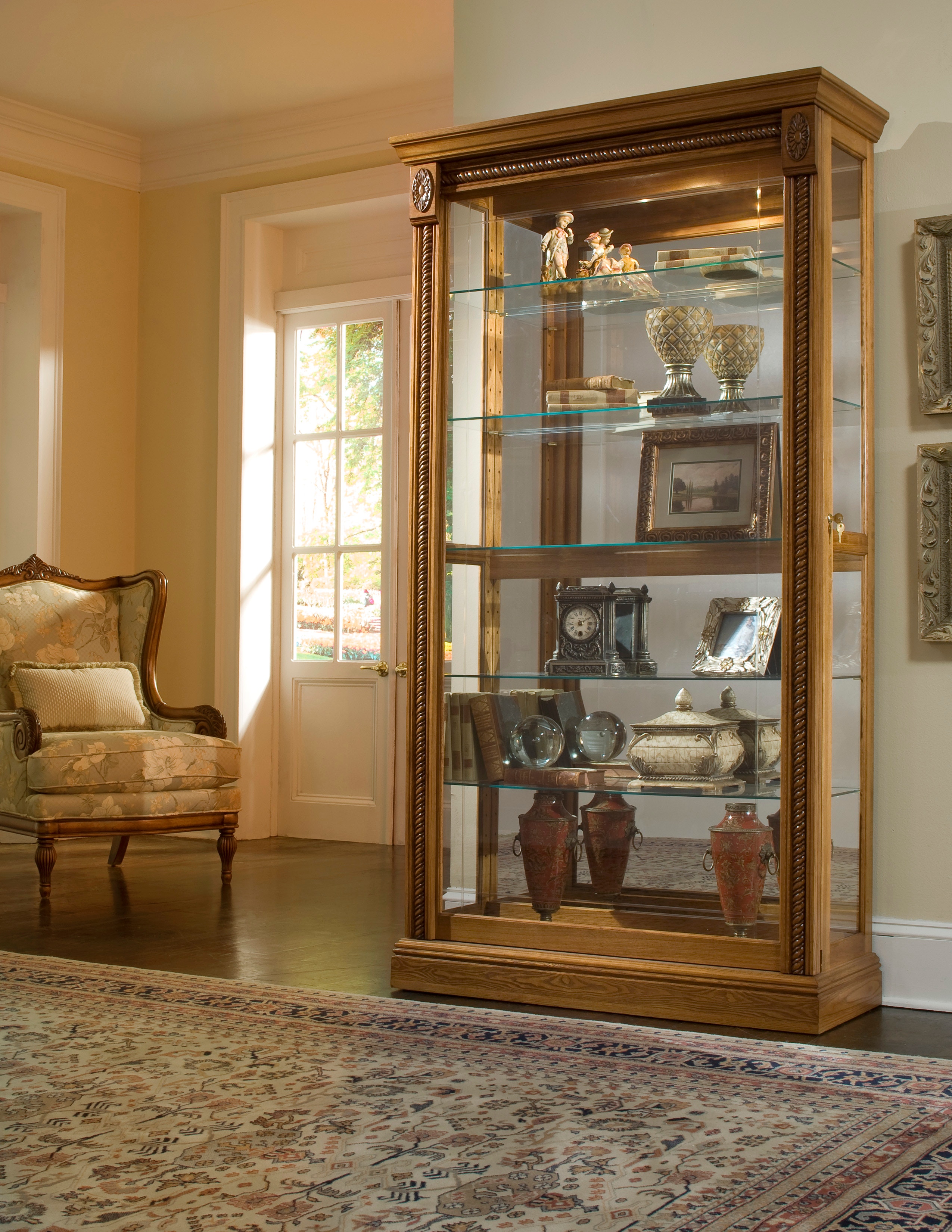 Pulaski Furniture Living Room Two Way Sliding Door Curio 20484