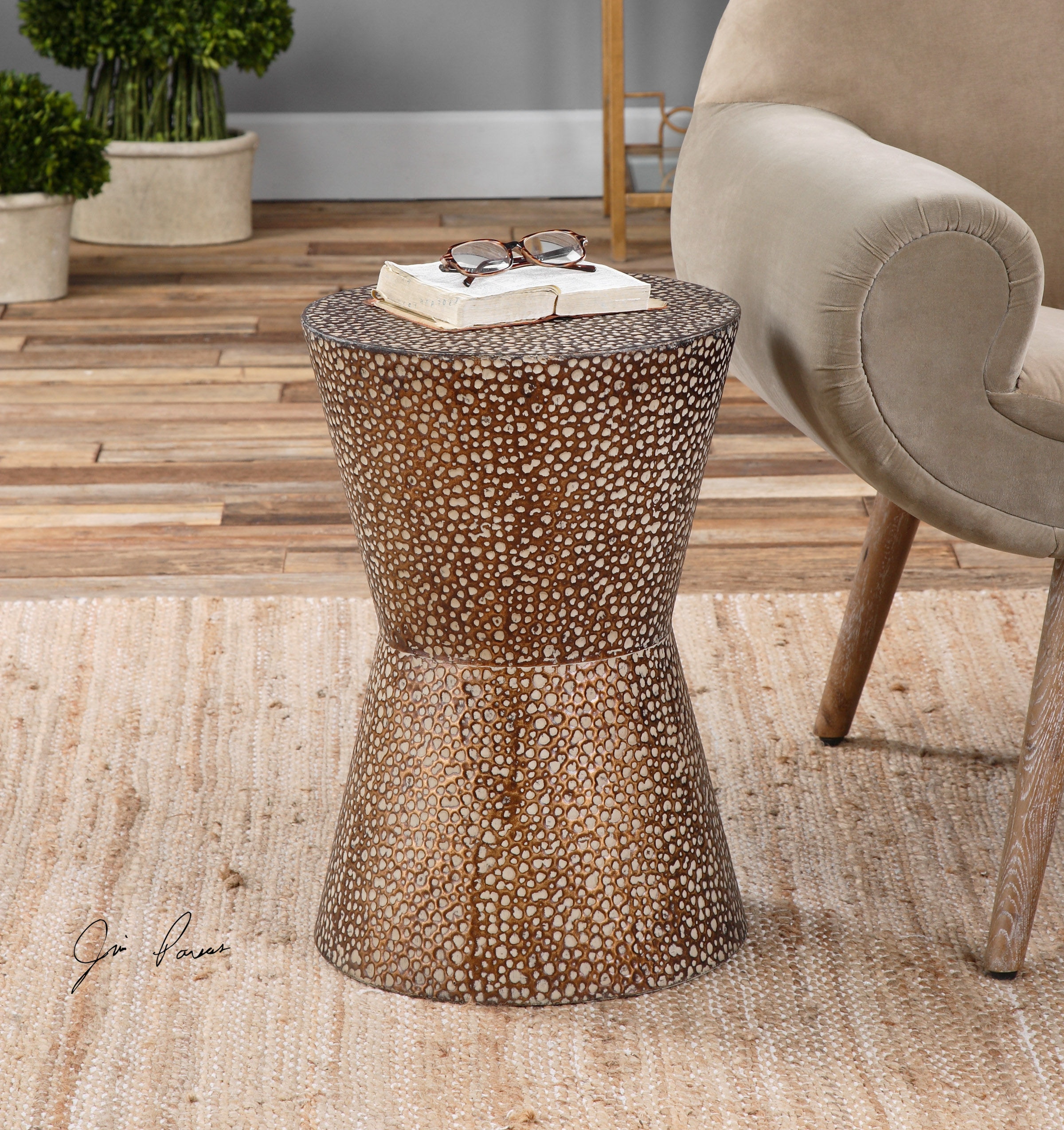 drum shaped end table