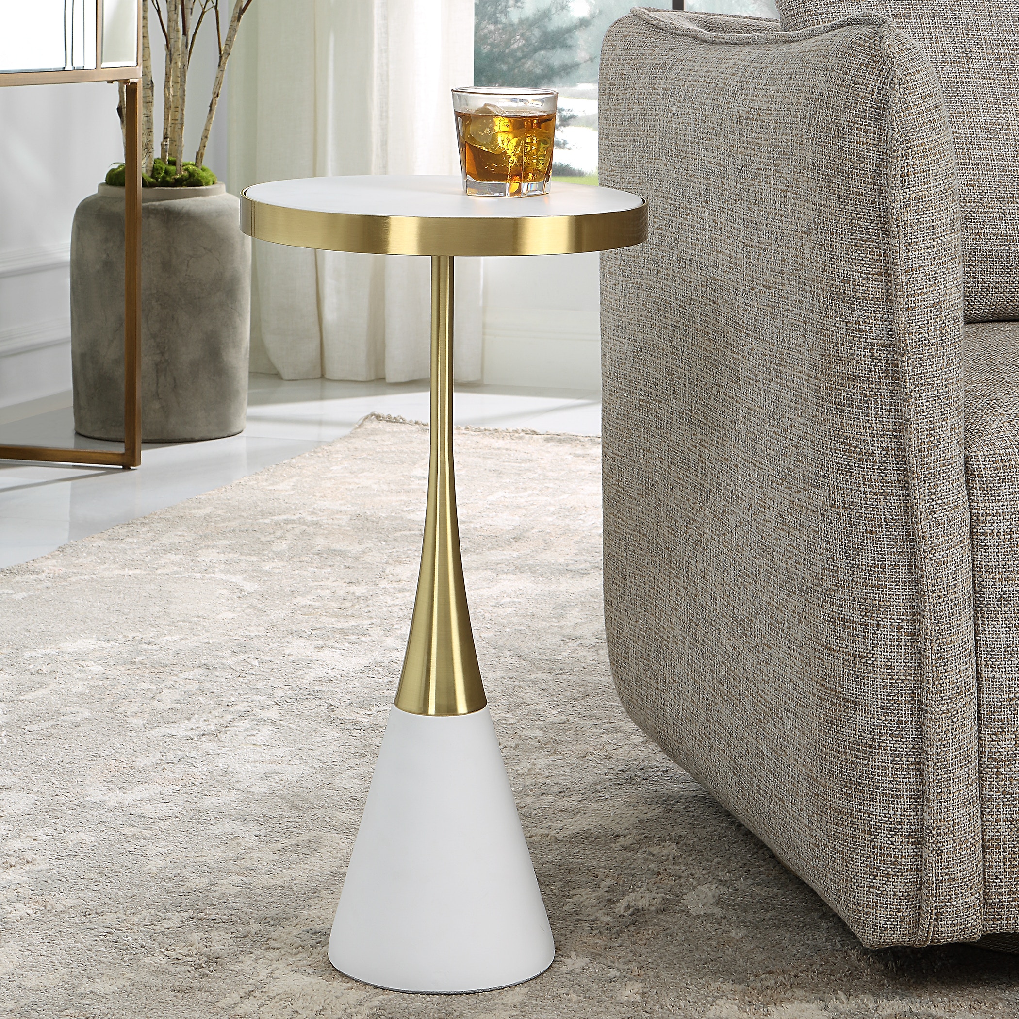 Uttermost Apex Apex White Concrete Accent Table 25281 Portland, OR