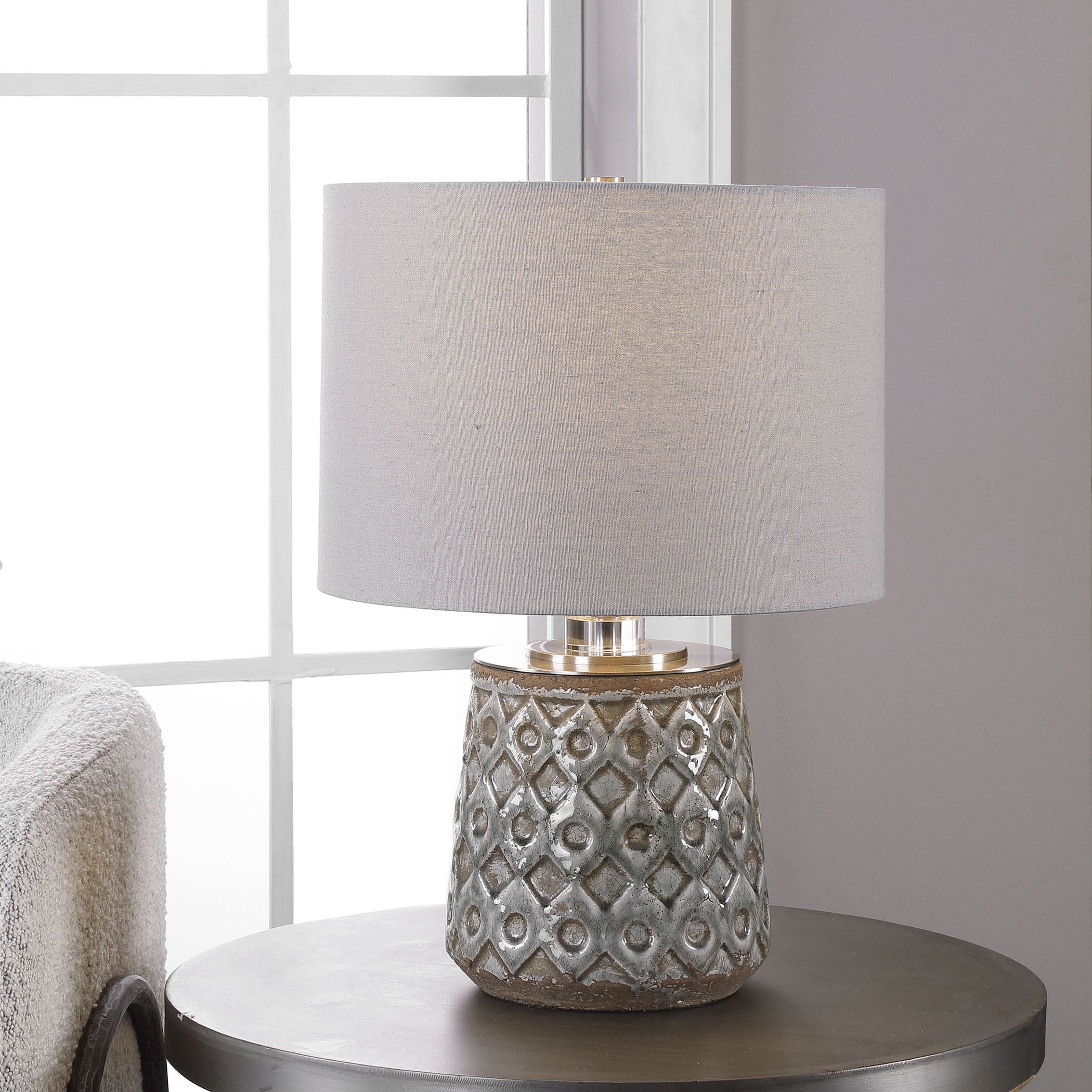 uttermost lighting table lamps