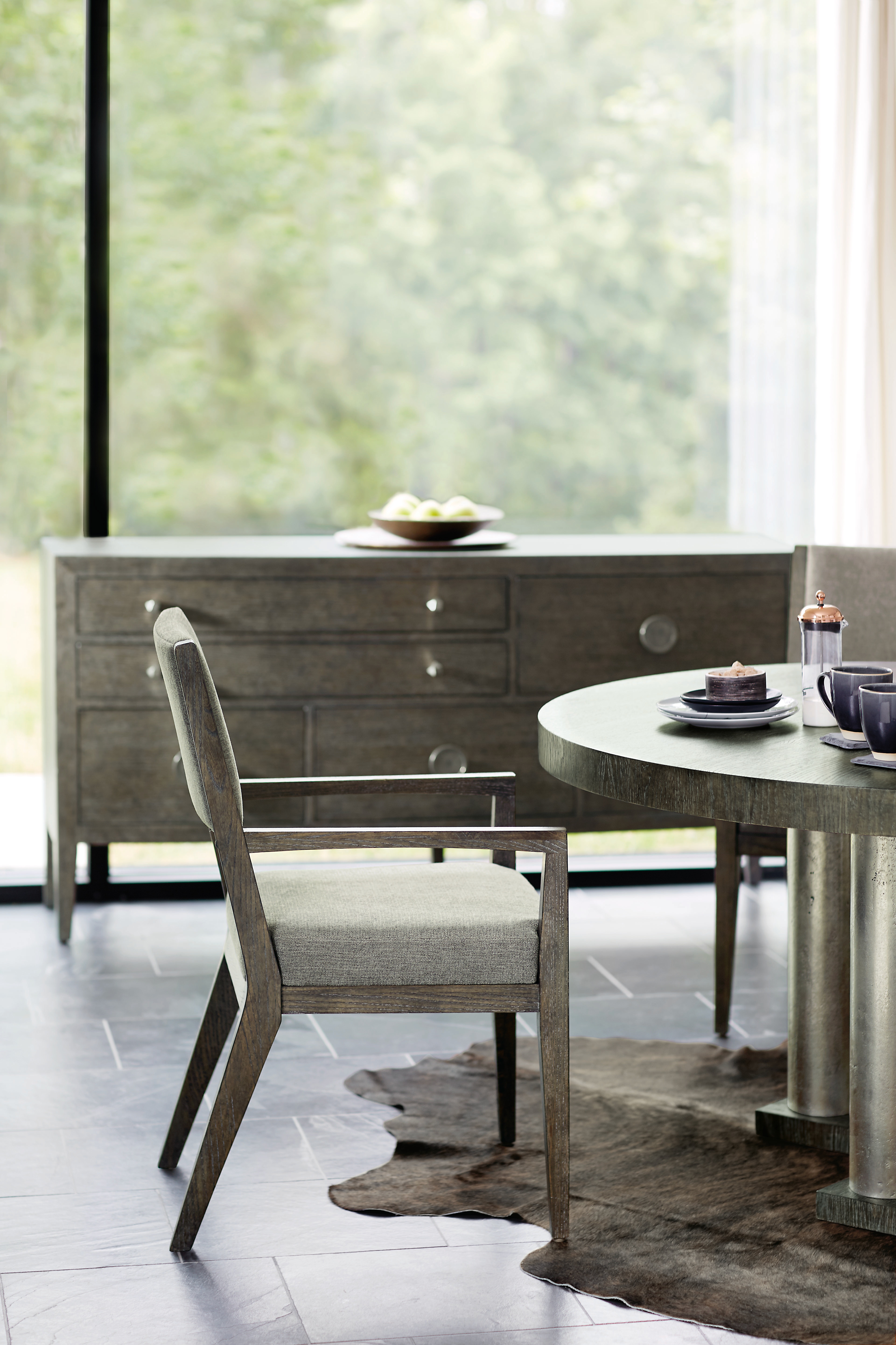 Bernhardt linea dining deals table