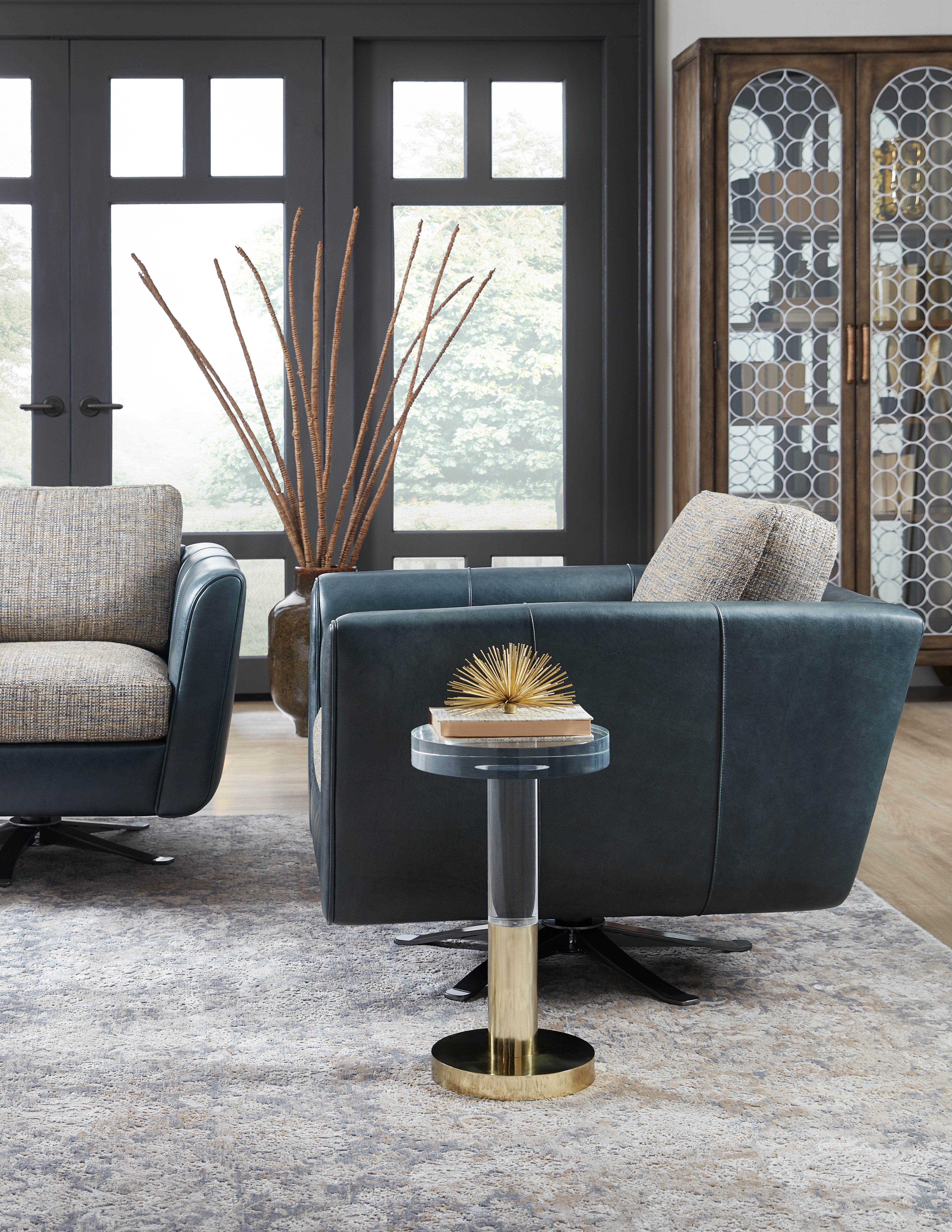 Bradington Young Living Room Alora Swivel Chair 8Way Tie 74525SW