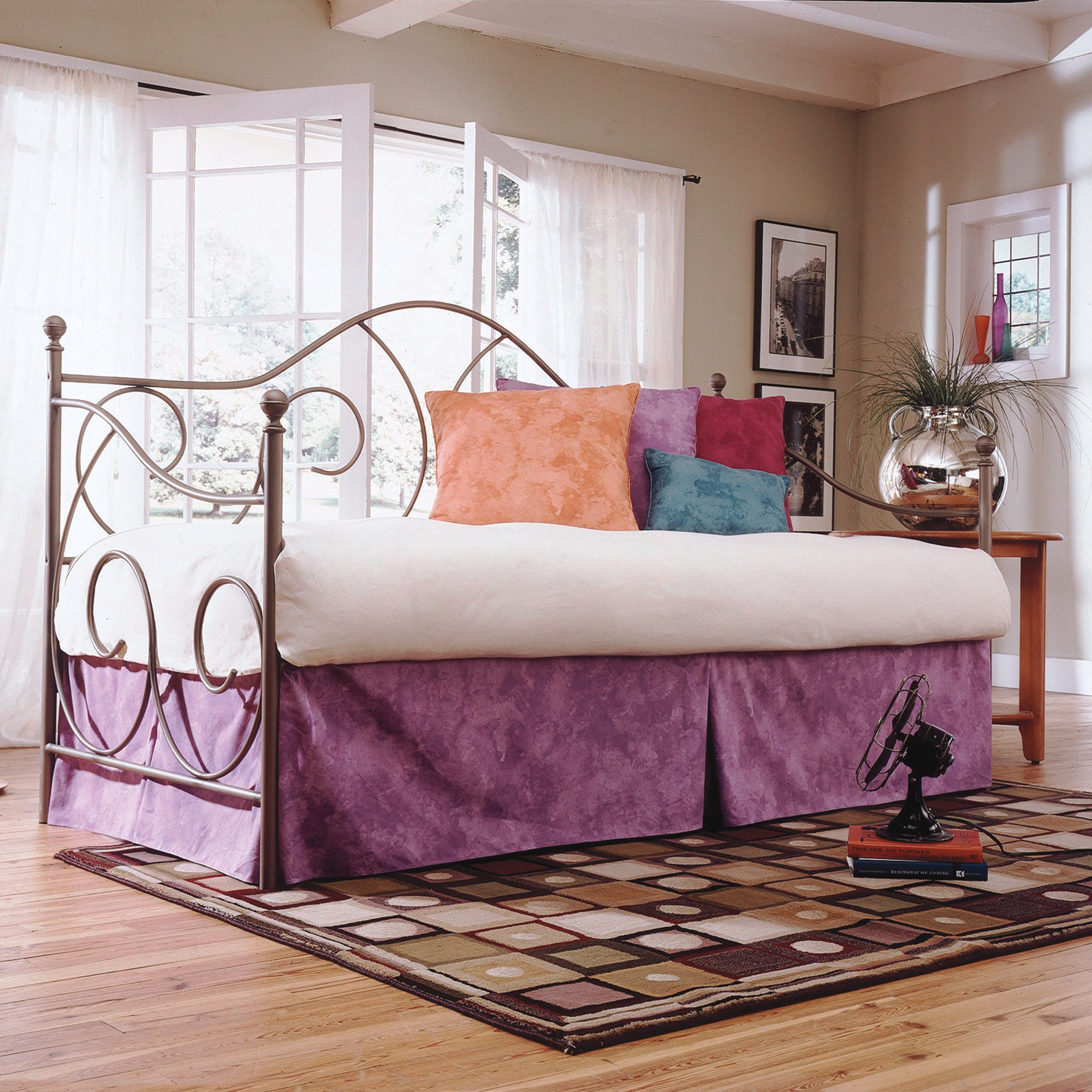 Purple daybed on sale with trundle