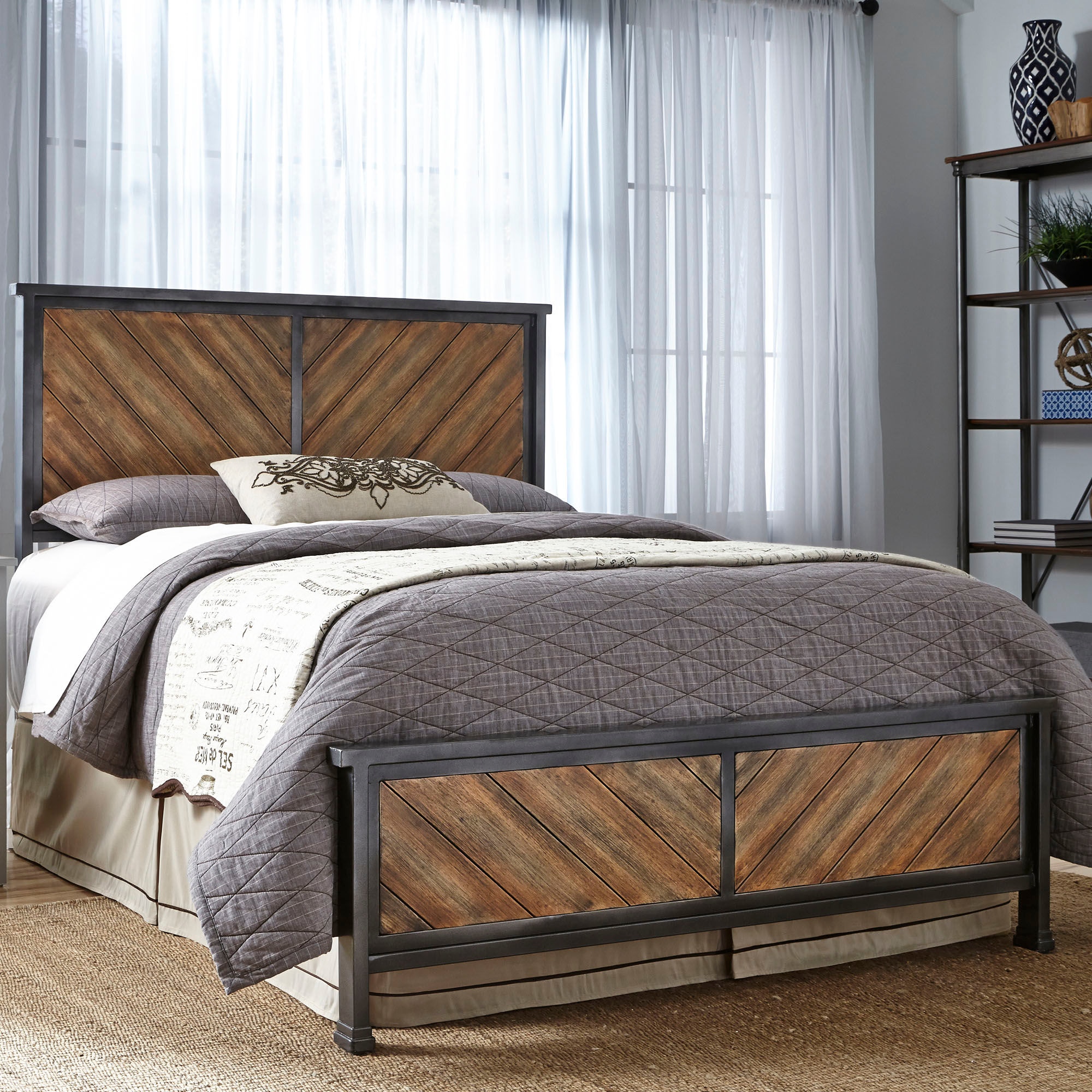 Leggett & Platt Bedroom Braden Complete Metal Bed And Steel Support ...