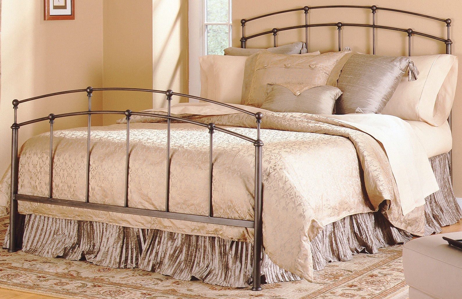 Leggett Platt Bedroom Fenton Complete Metal Bed and Steel
