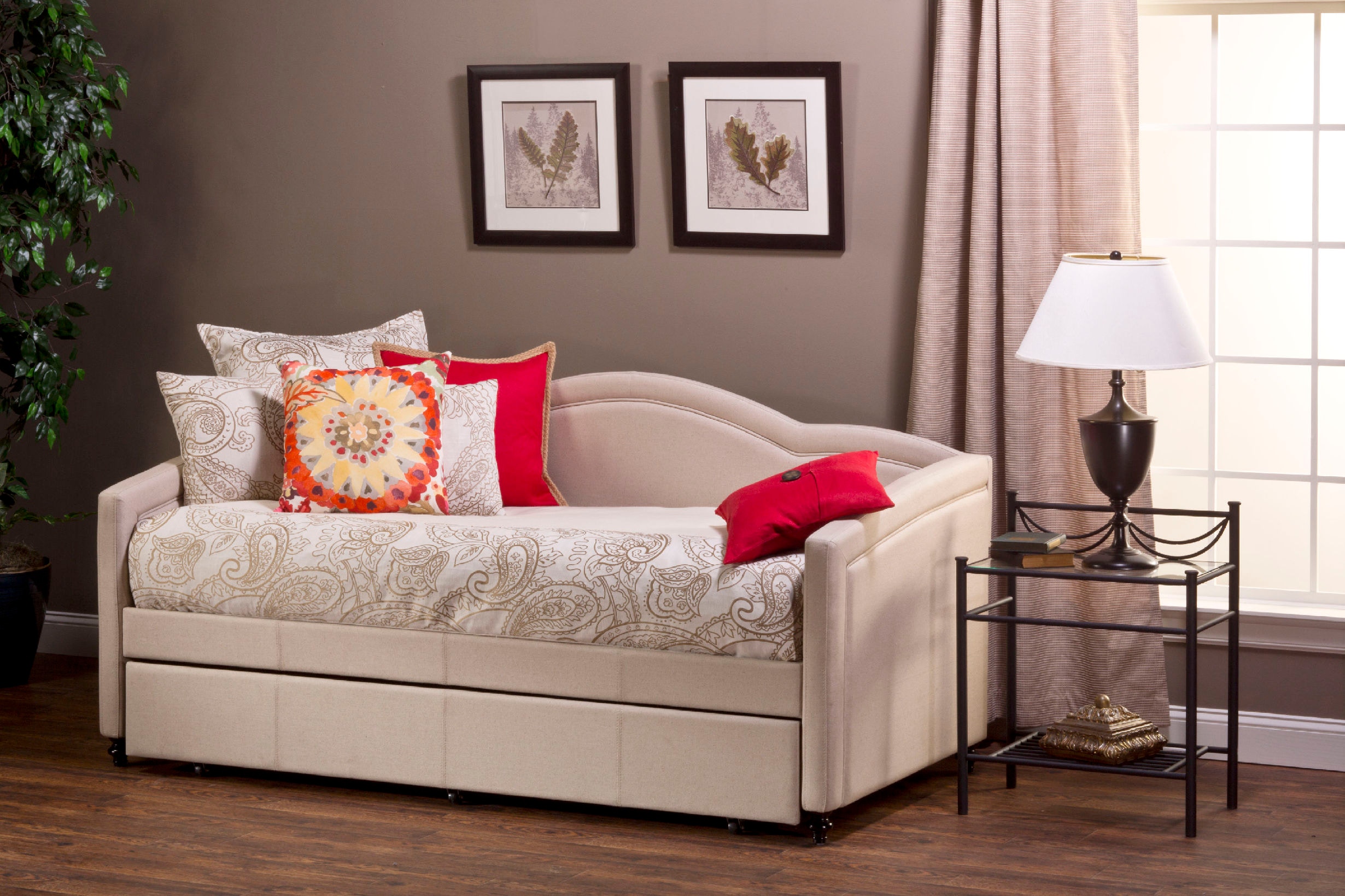 Hillsdale furniture outlet daybed